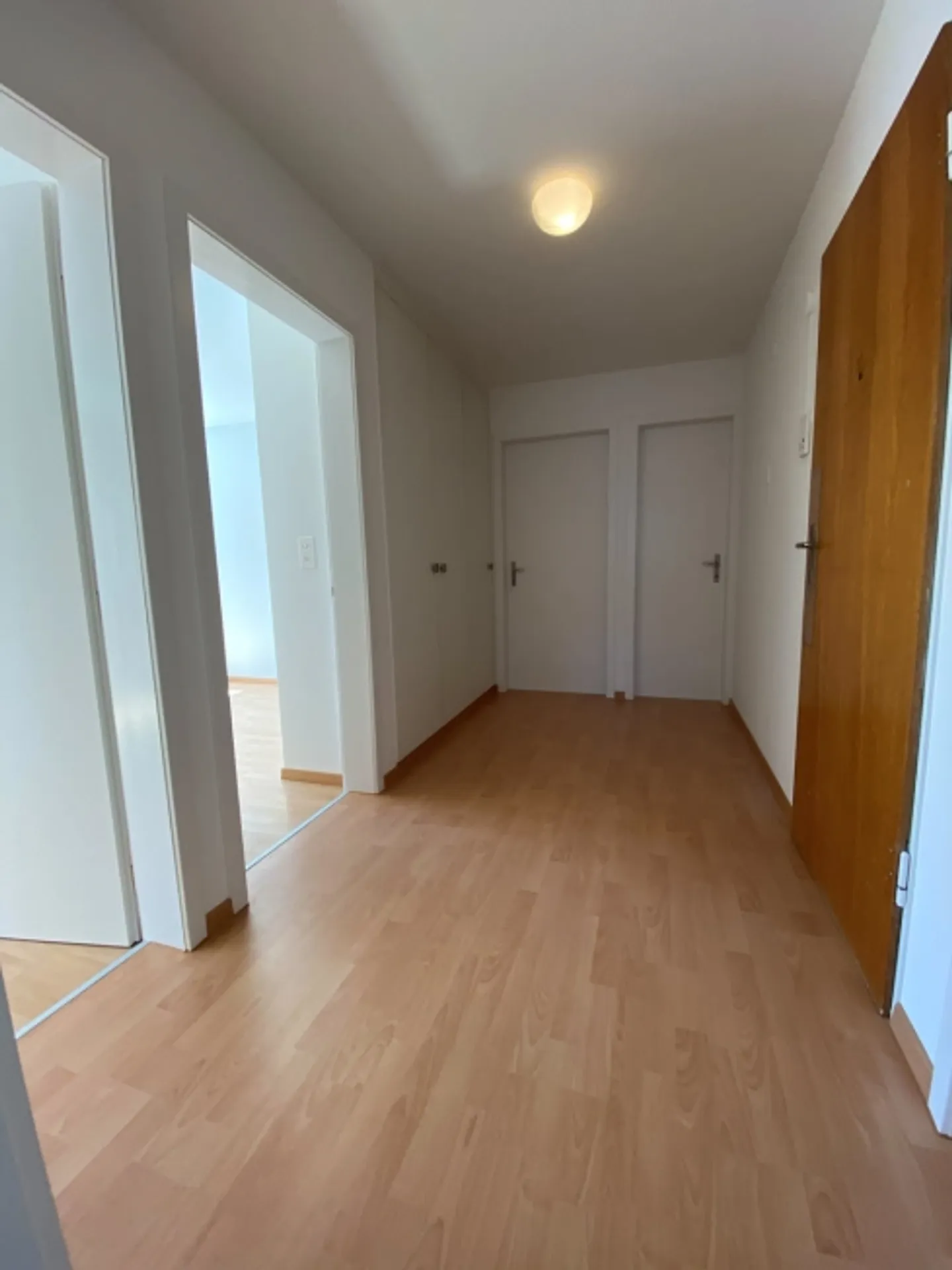 Appartamento ristrutturato di 3,5 locali - Oasi di benessere nel quartiere Mühlematt - Foto 6 di 8