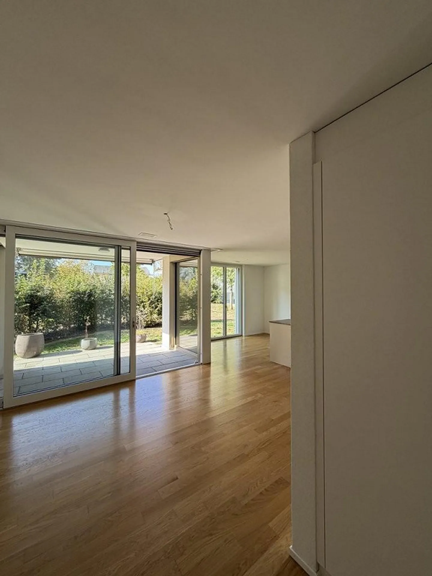 Do you love it spacious? - Photo 2 of 7