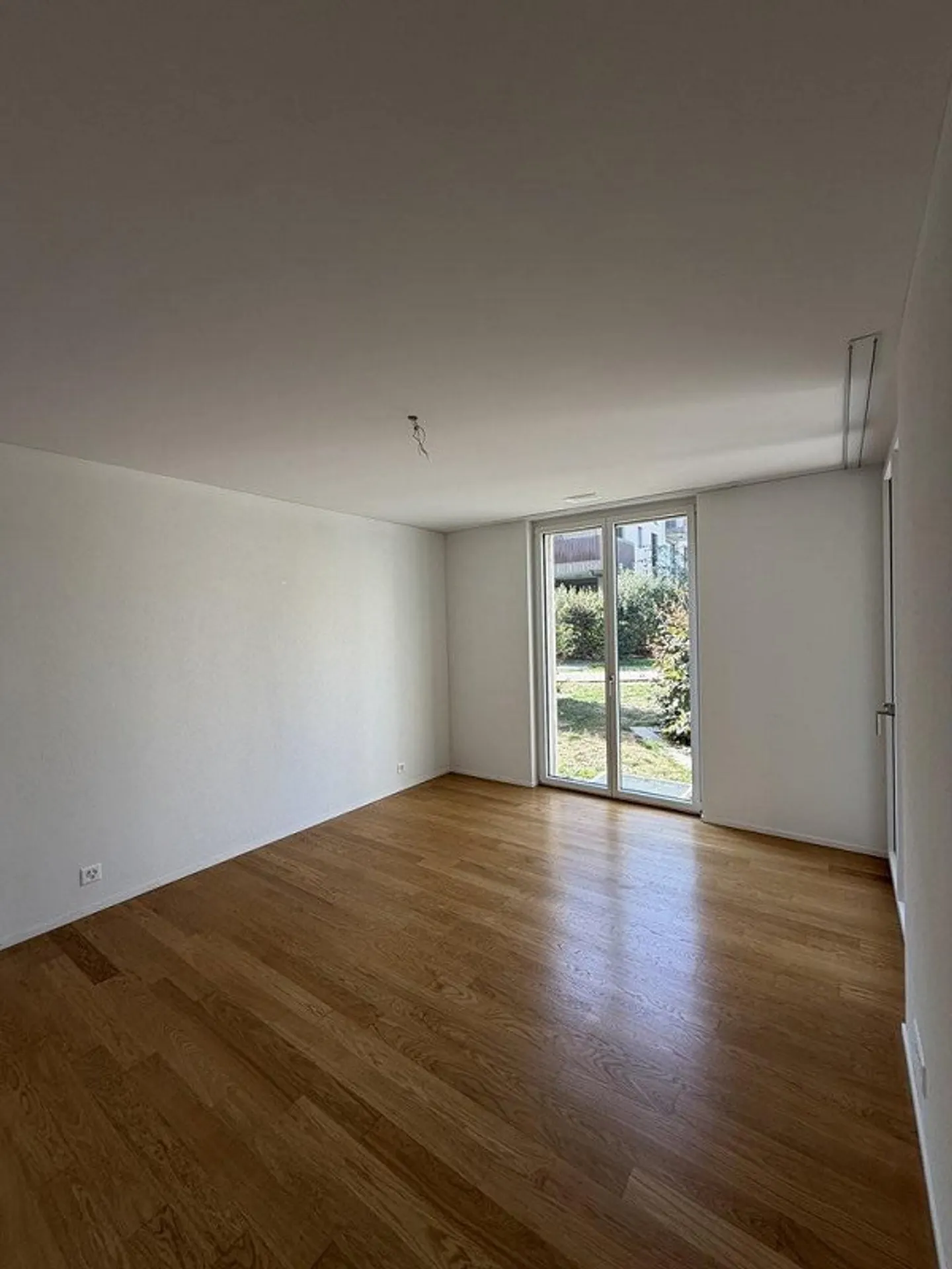 Do you love it spacious? - Photo 4 of 7