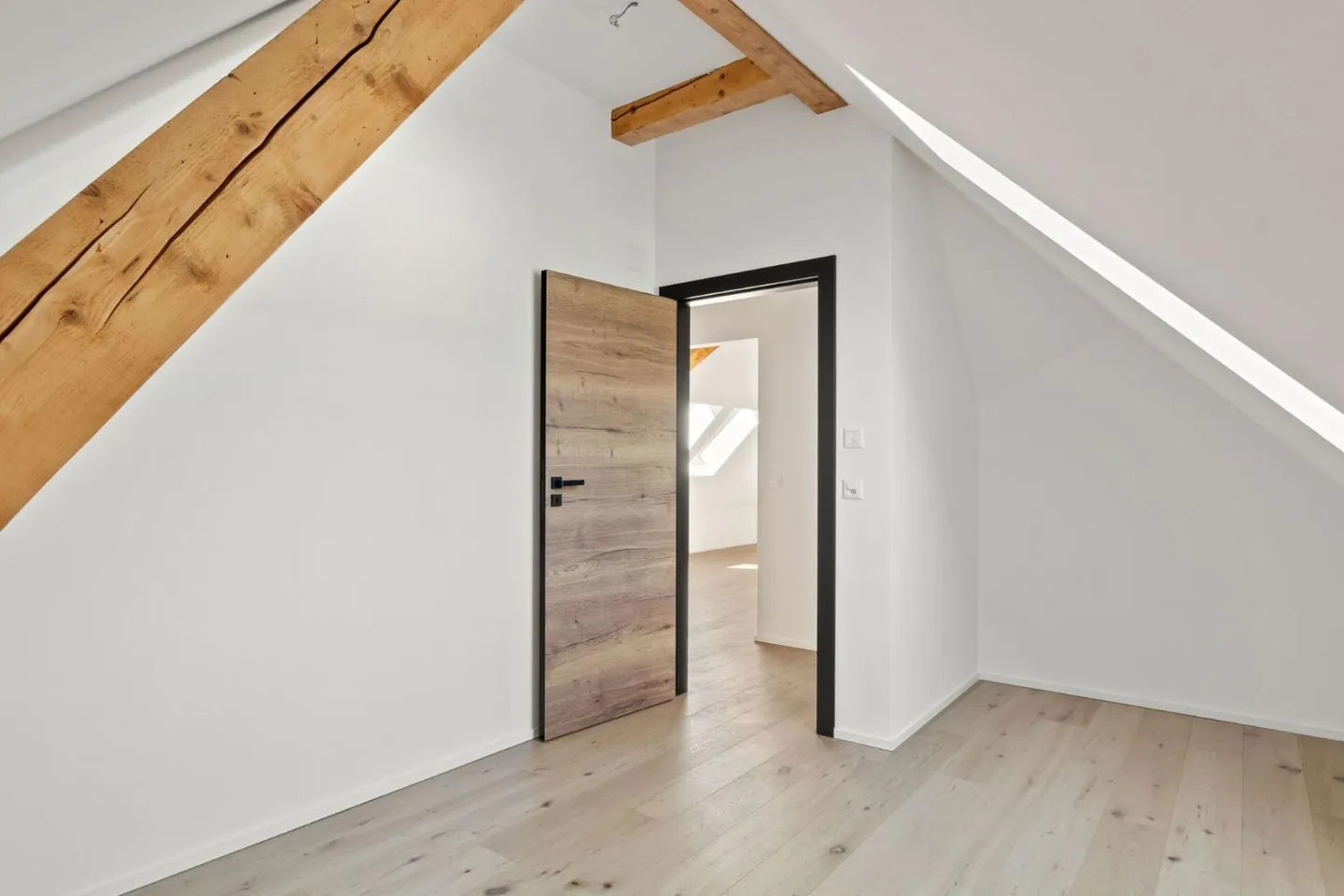 Modern Apartment in Historic Building - Photo 10 of 13