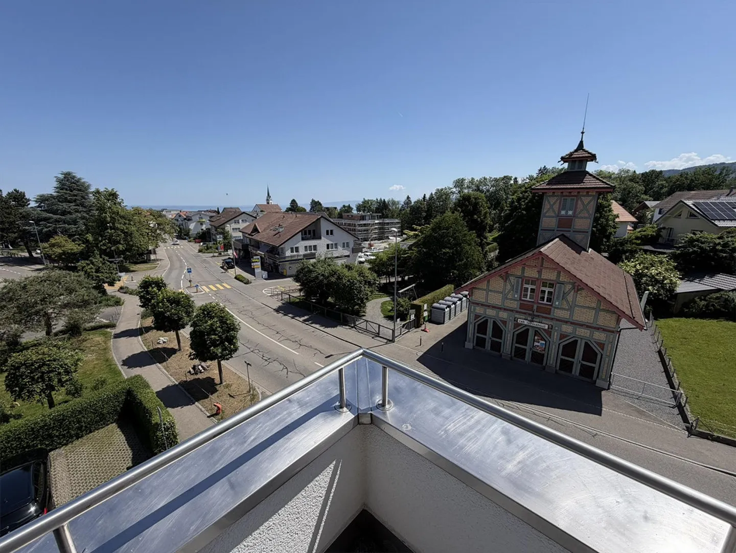 Attico di 4,5 stanze nel cuore di Mörschwil - Foto 1 di 11