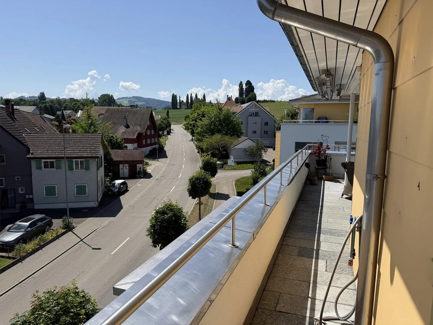 Attico di 4,5 stanze nel cuore di Mörschwil - Foto 2 di 11