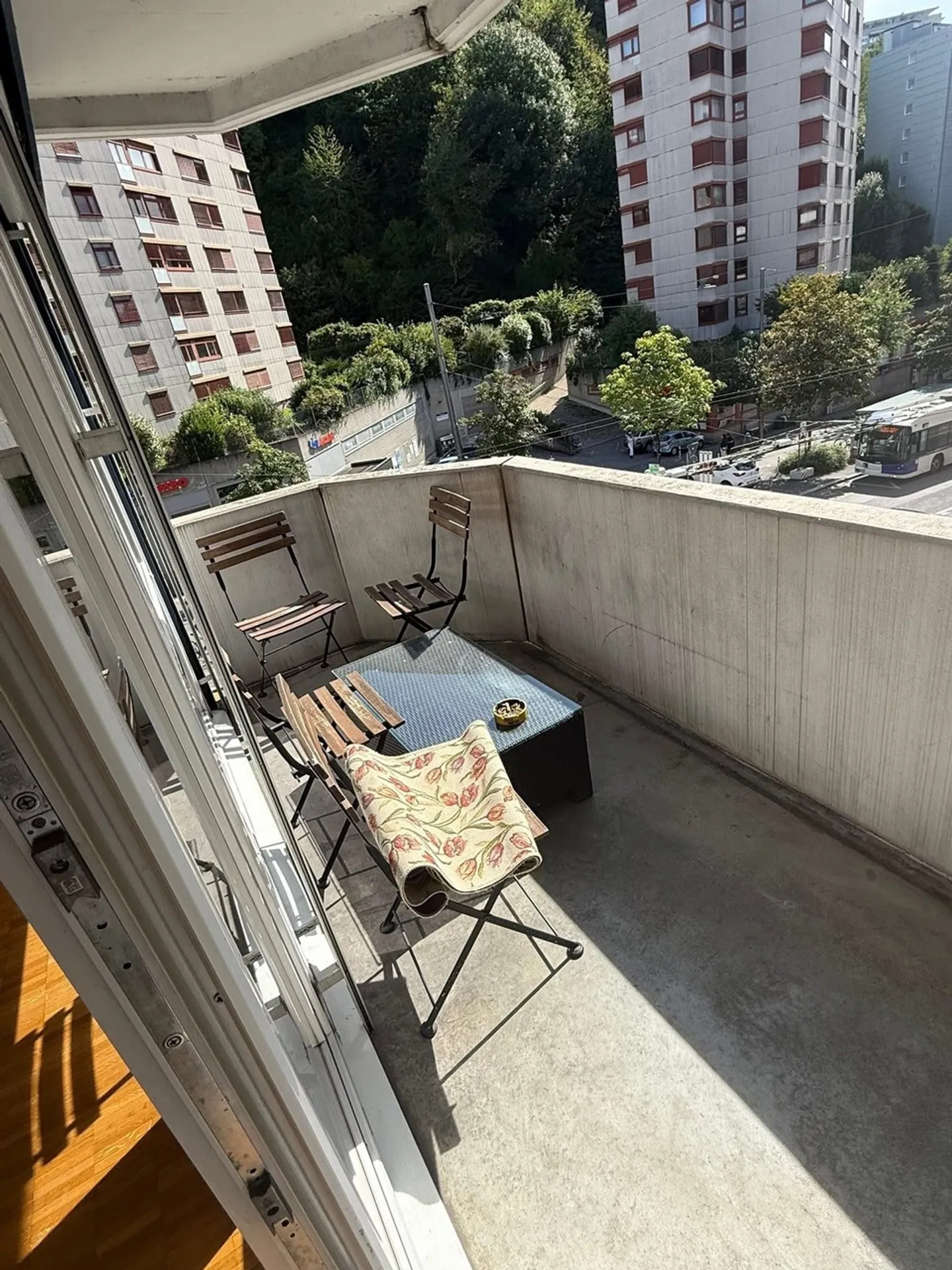 Charmant appartement 3 pièces - Photo 3 sur 7