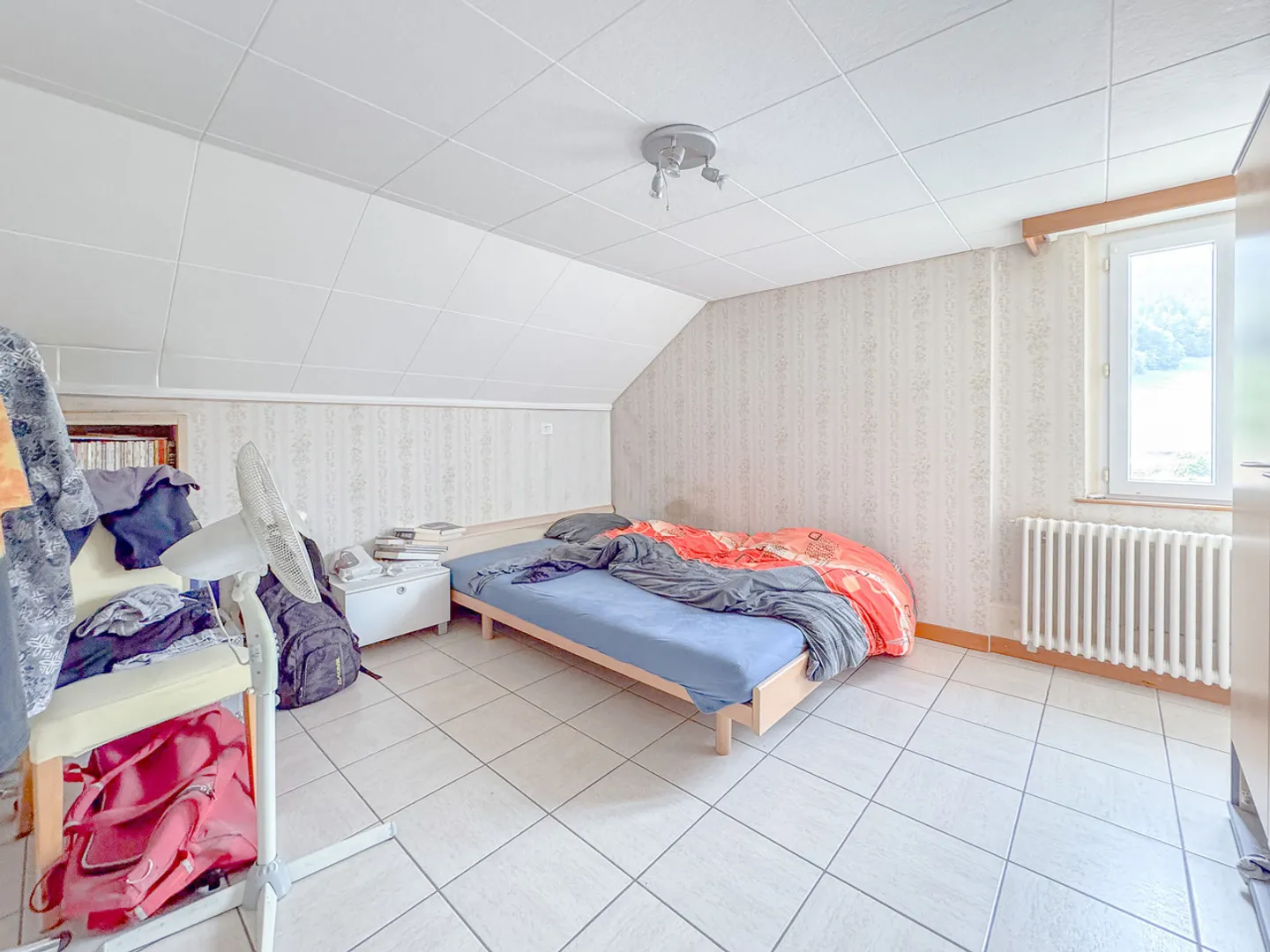Casa con 3 appartamenti, garage e grande giardino - Foto 20 di 27