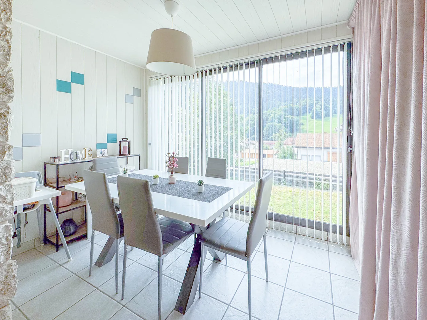 Casa con 3 appartamenti, garage e grande giardino - Foto 8 di 27