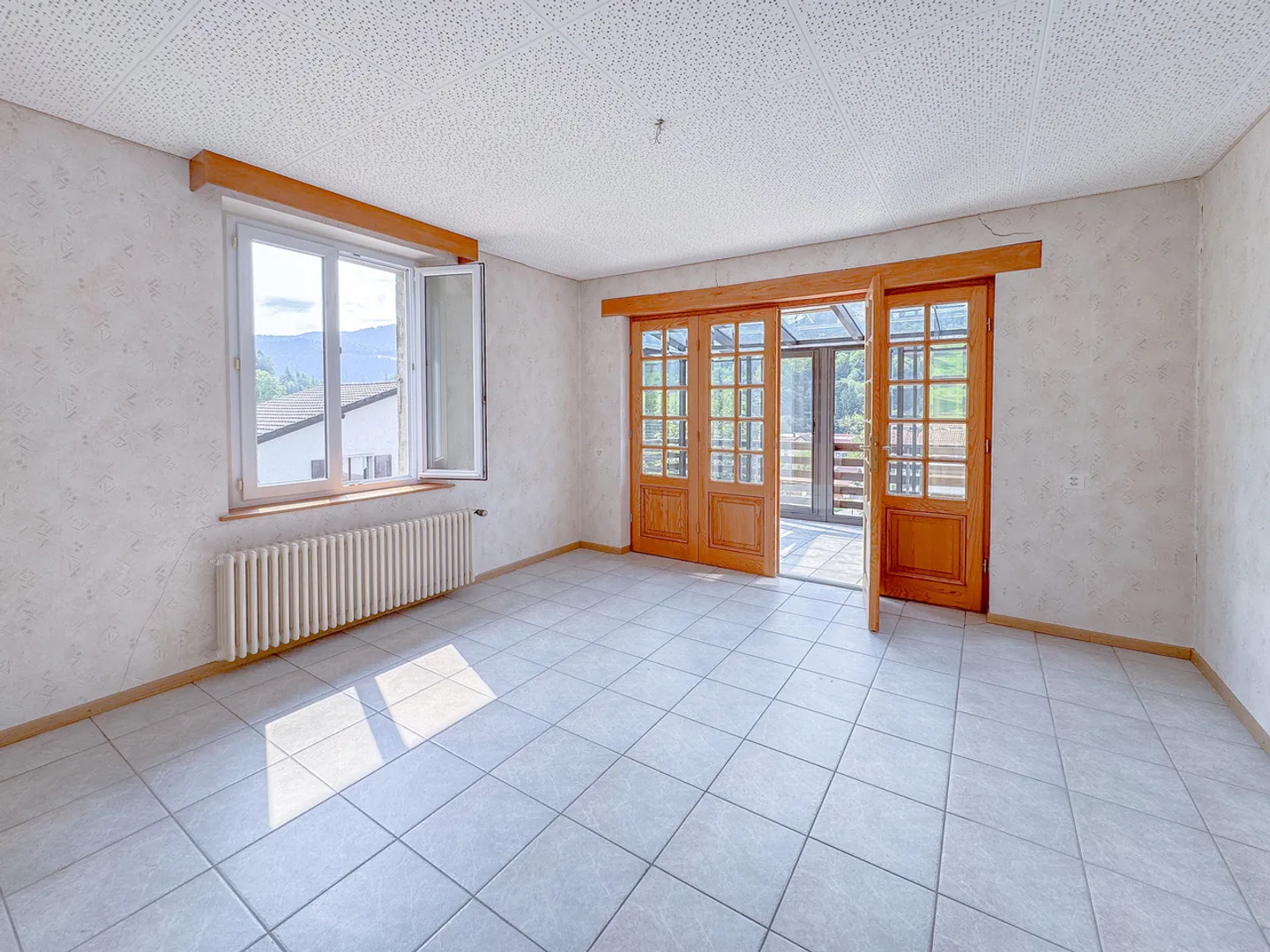 Casa con 3 appartamenti, garage e grande giardino - Foto 15 di 27