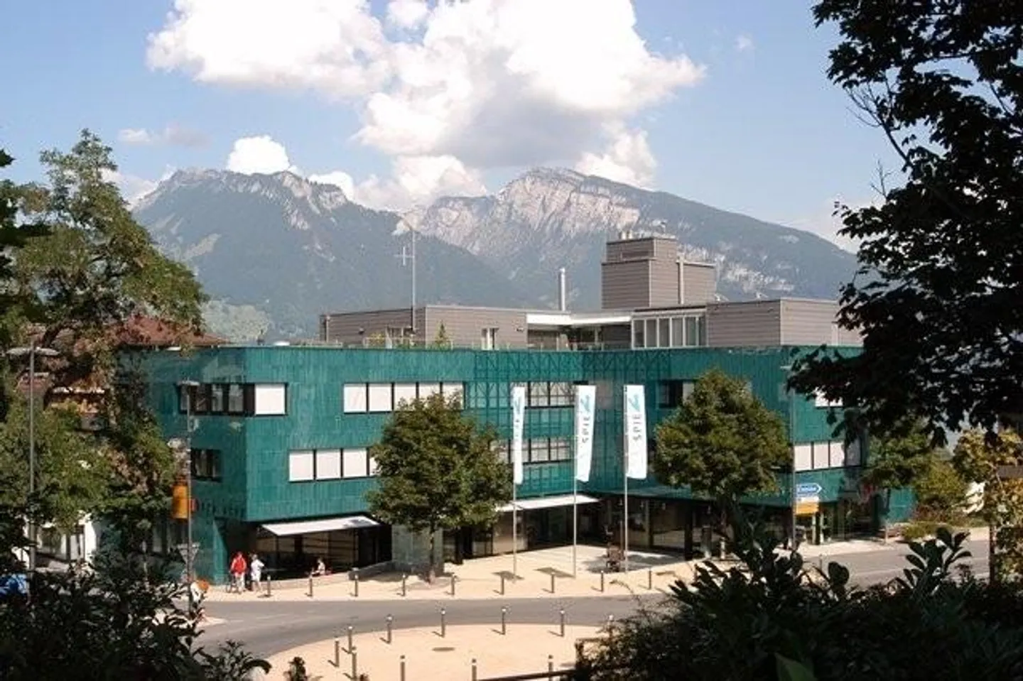 Gewerberaum mit einem einzigartigen Panorama - Photo 1 sur 6