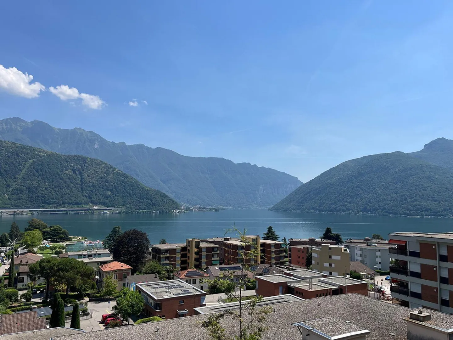 LE CHARME DU NOUVEAU DUPLEX PENTHOUSE - TERRASSE AVEC VUE SUR LE LAC - Photo 1 sur 6