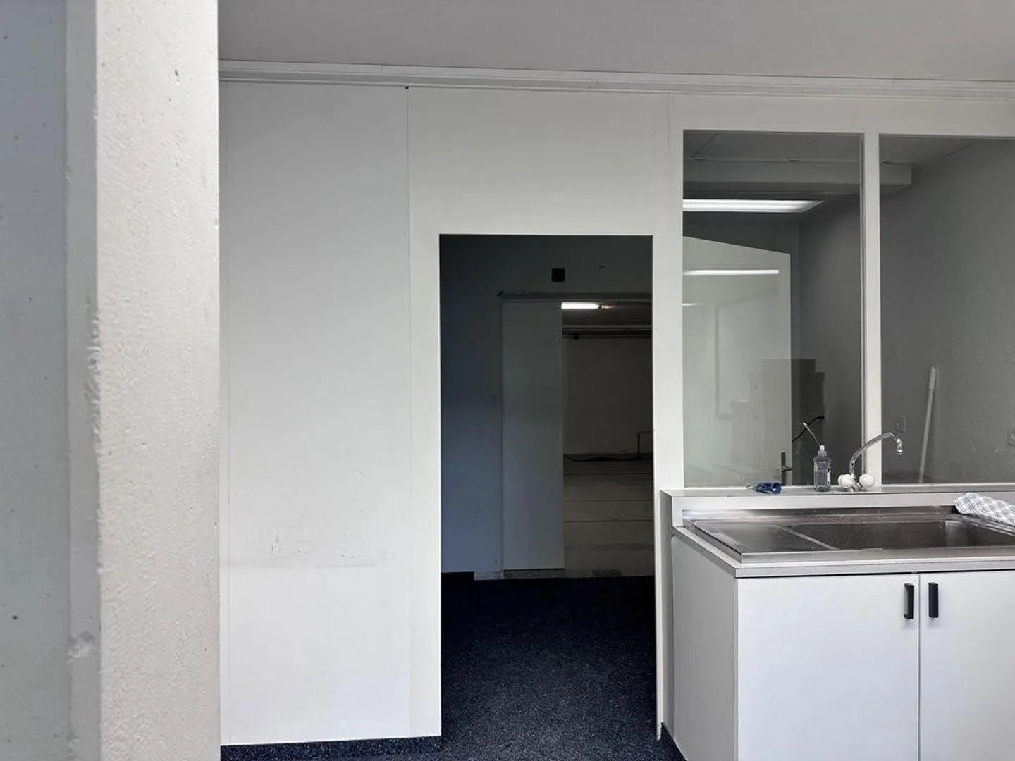 Gewerberaum mit einem einzigartigen Panorama - Photo 5 sur 6