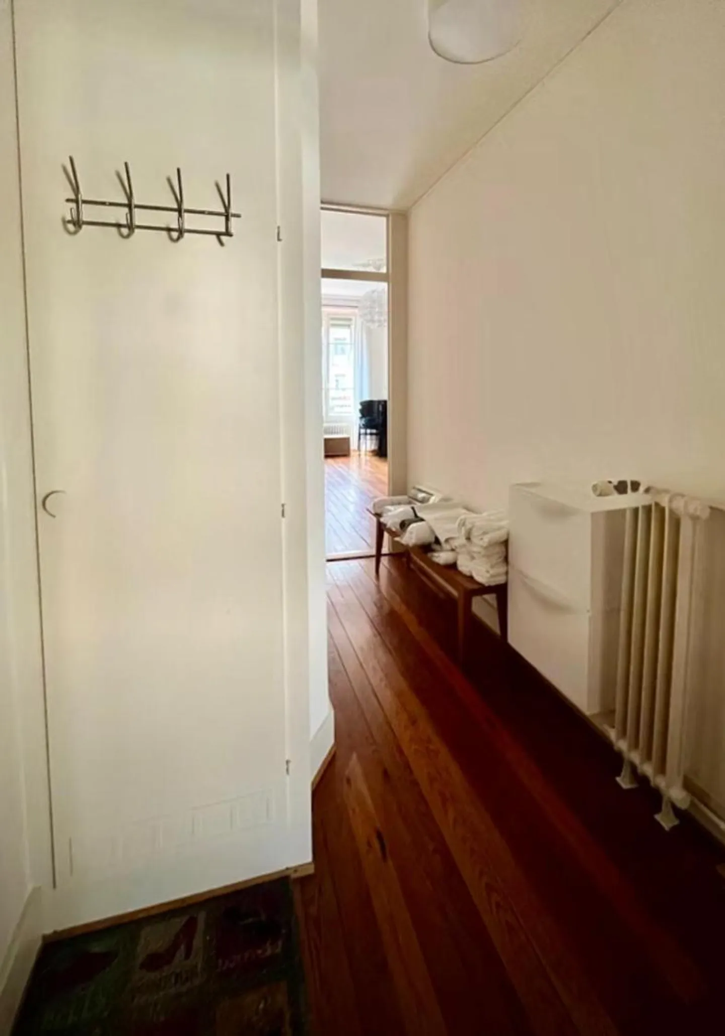 Appartamento ristrutturato e affascinante con una camera da letto a Paquis Navigation - Foto 5 di 8