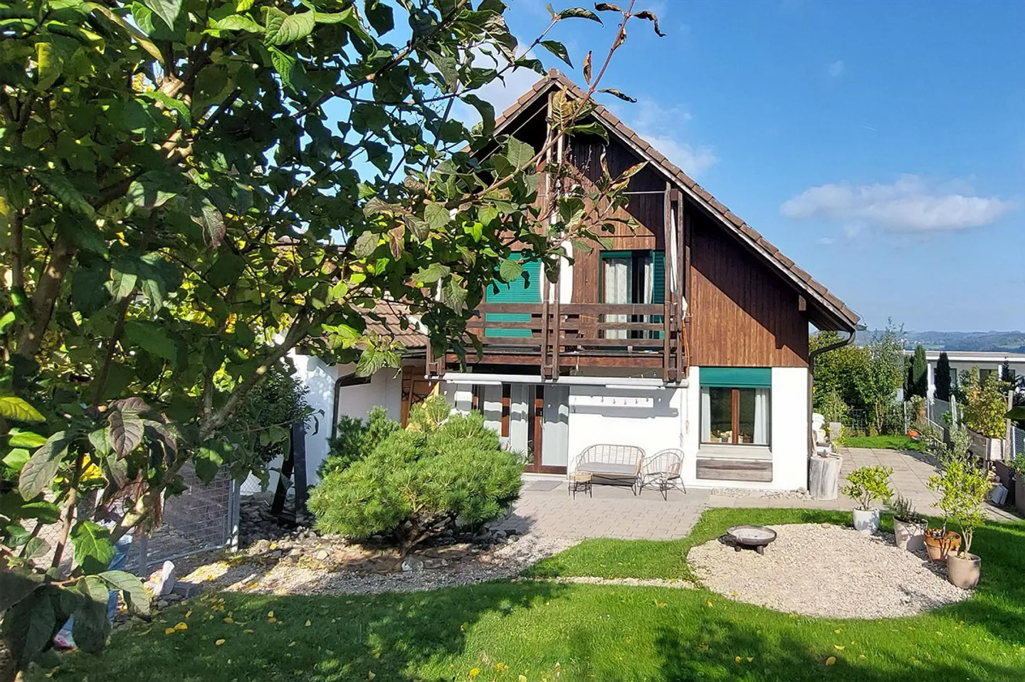 5.5 Room Single Family House - Photo 1 of 14