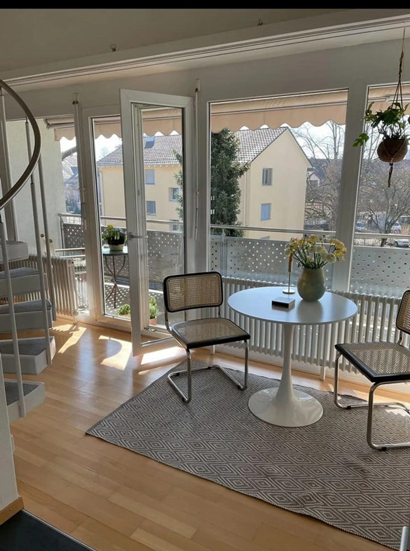 Appartement confortable de 2,5 pièces à louer à Bassersdorf - Photo 1 sur 7