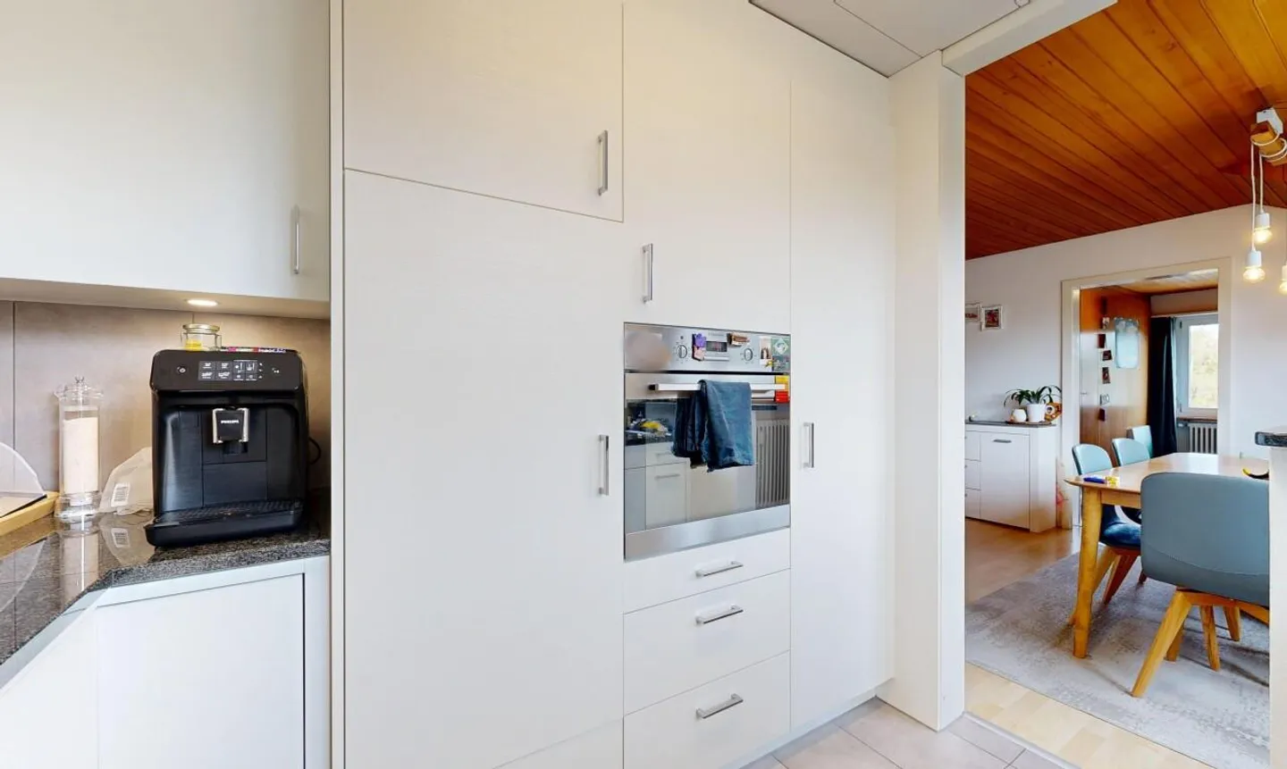 Affordable Penthouse in a Quiet Location - Photo 5 of 11