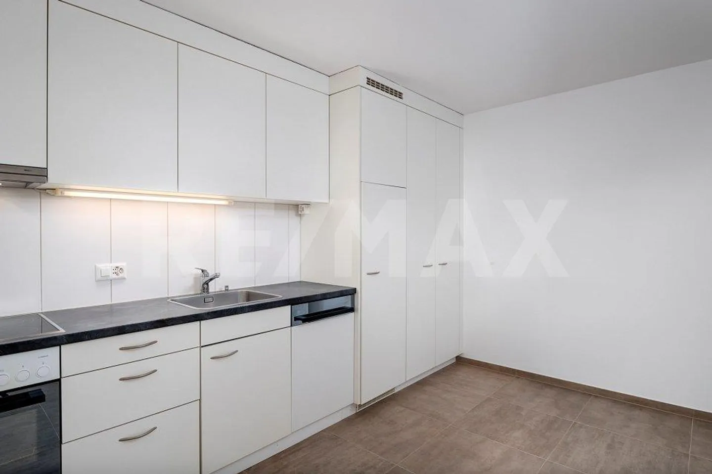 Découvrez votre appartement de rêve de 4,5 pièces dans l'idyllique Turgi - Photo 3 sur 12