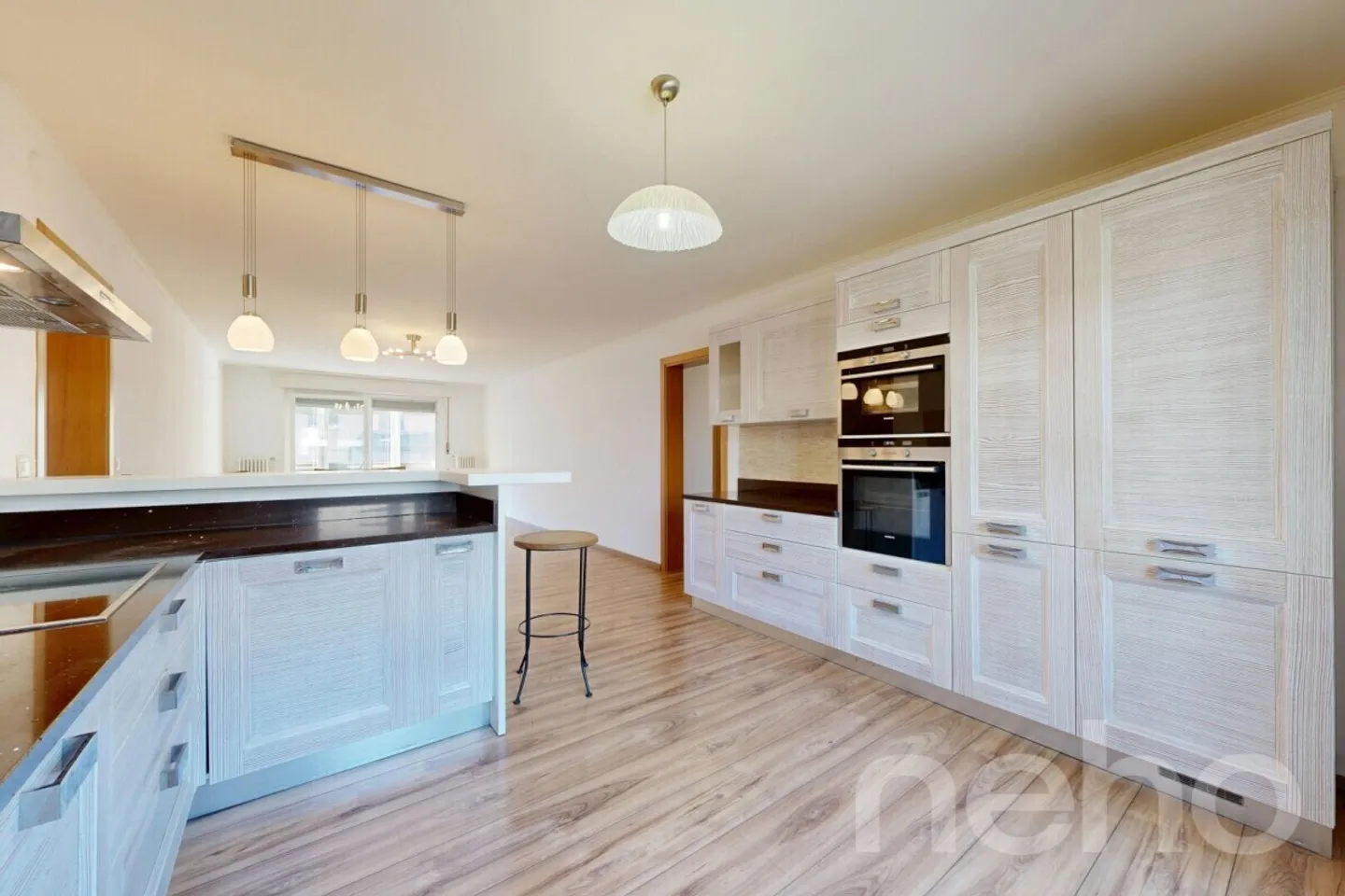 Martigny - 4,5 pièces rénovés et lumineux - Photo 3 sur 12