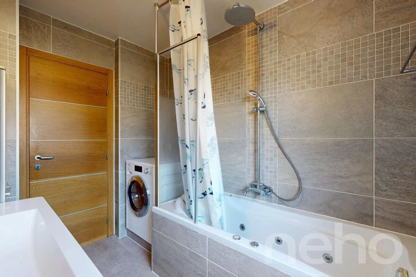 Martigny - 4,5 pièces rénovés et lumineux - Photo 8 sur 12