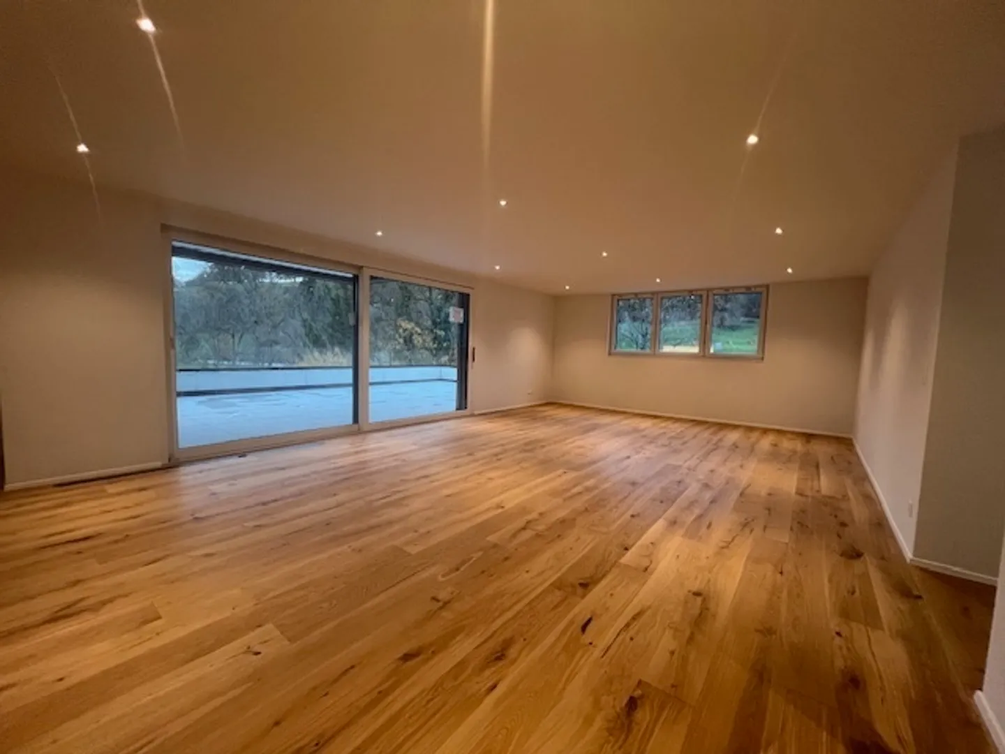 Dachgeschoss 4.5 Zimmer - Foto 2 von 13