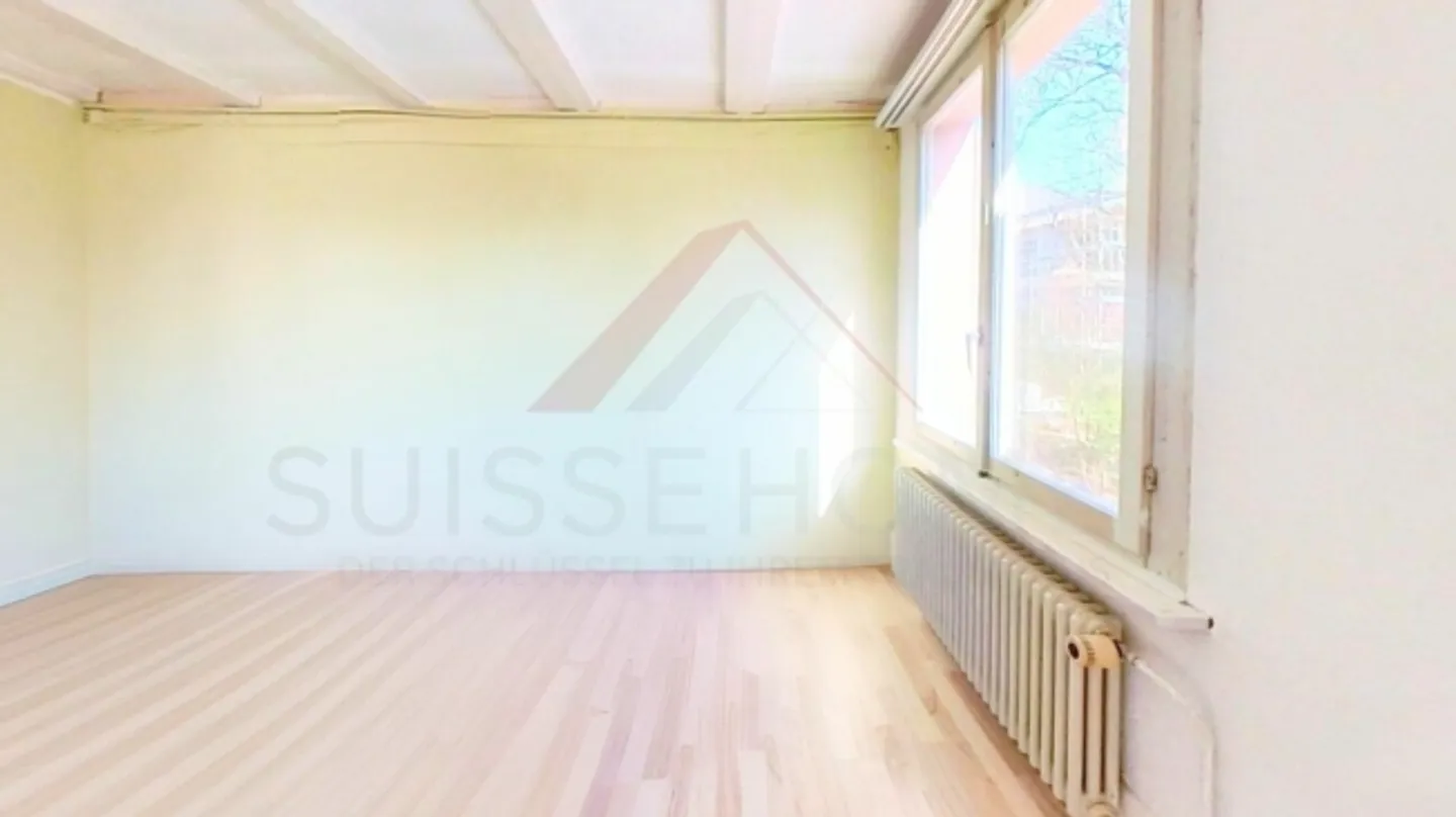 Charming two-family house in Niederbipp - quiet location, large garden and versatile potential - Photo 8 of 20