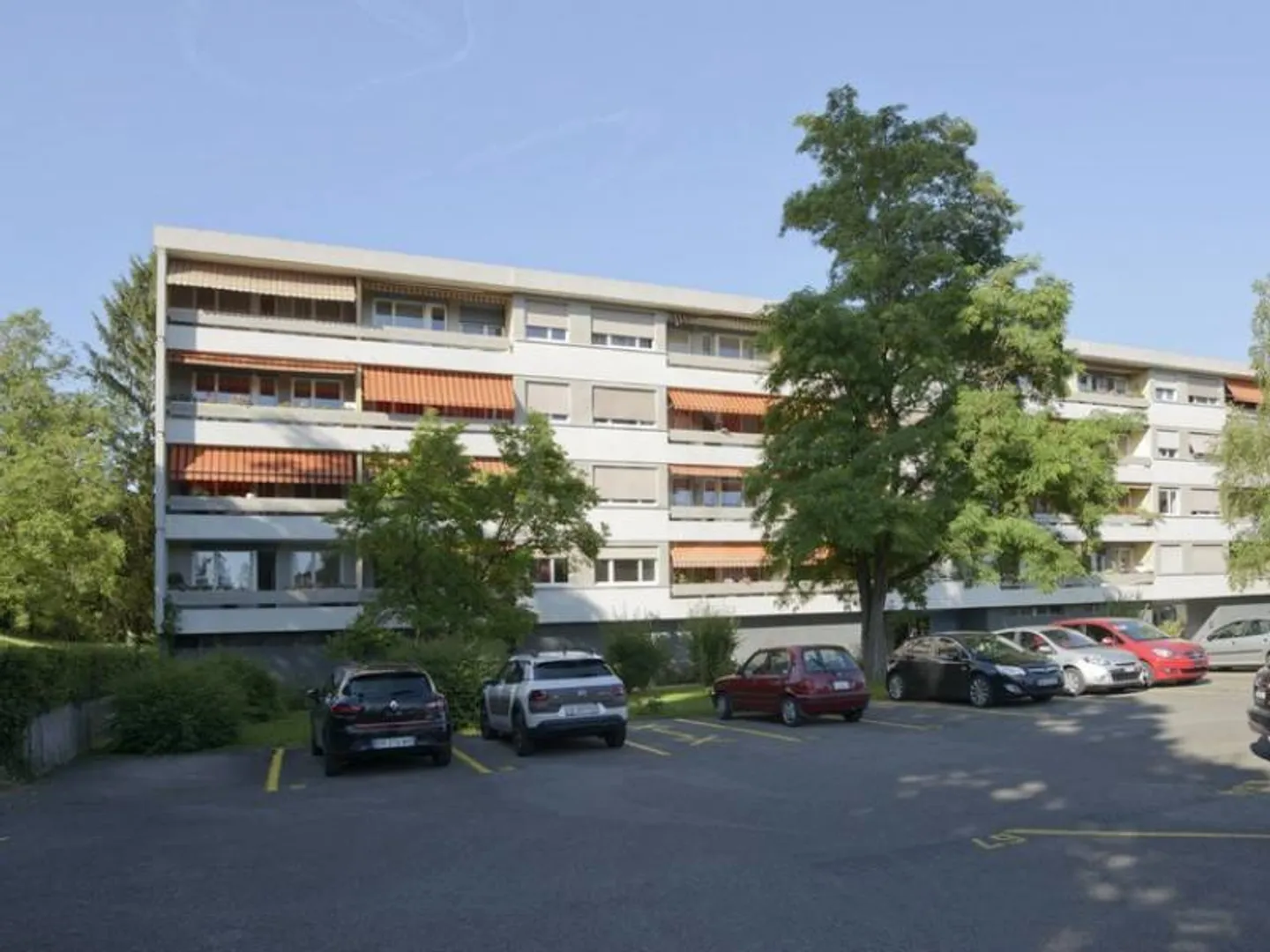 Parkplatz in Thônex - Foto 1 von 1