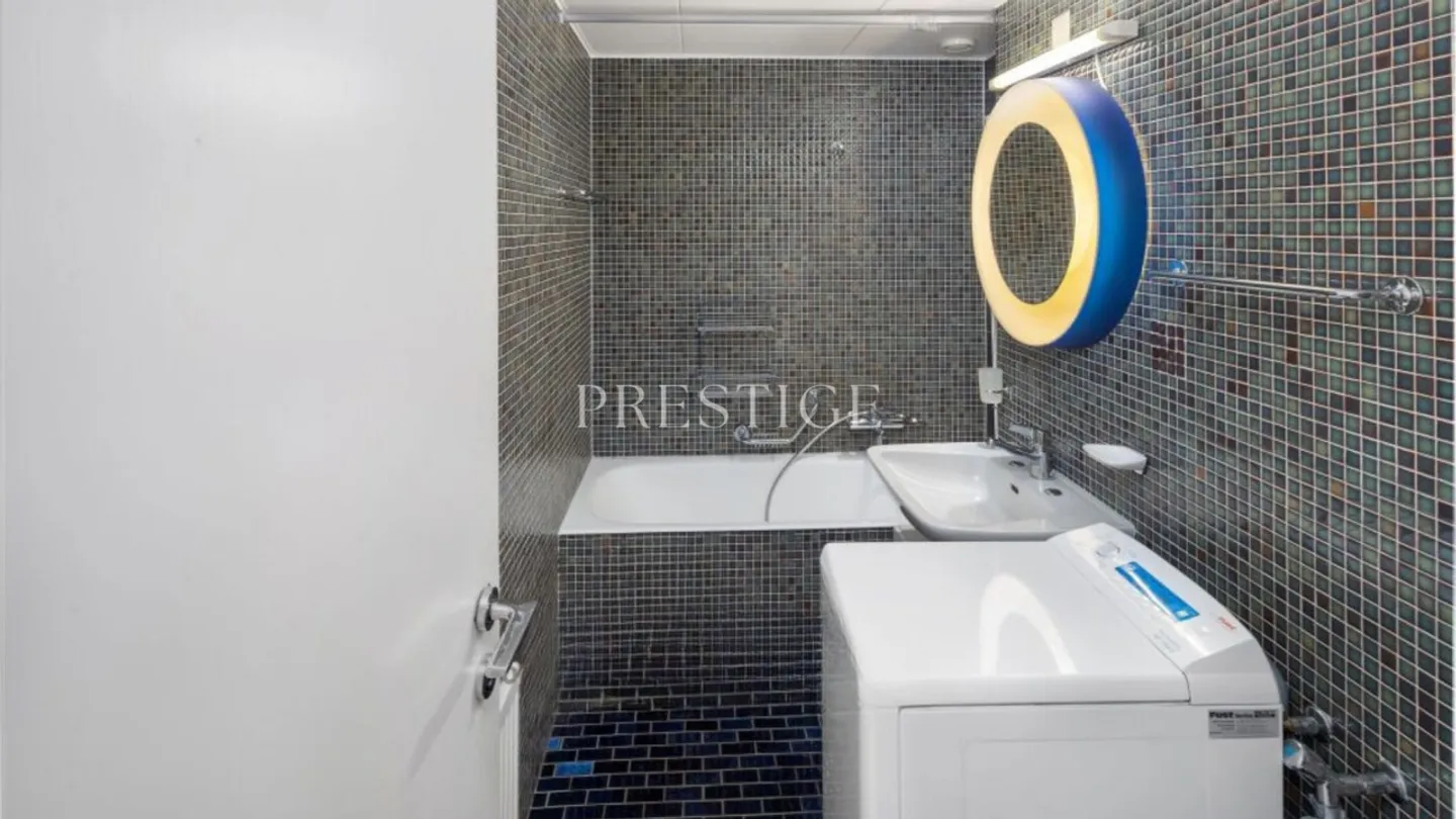 Luxury Apartment in the City Center - Photo 5 of 9