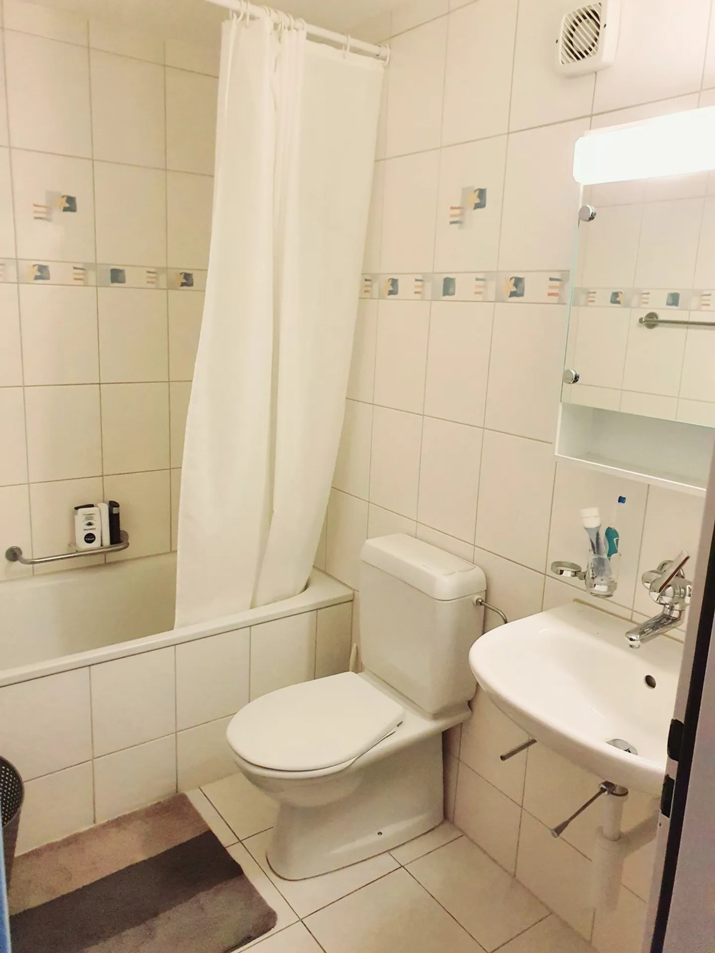 Charmante 2.5-Zimmerwohnung mit Wohnküche - Foto 6 von 6