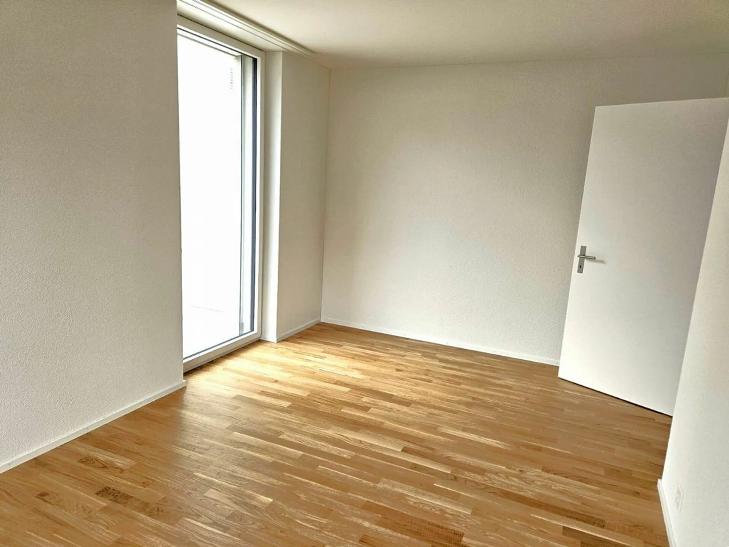 Qualité de vie moderne - Appartement spacieux de 4,5 pièces - Photo 4 sur 10