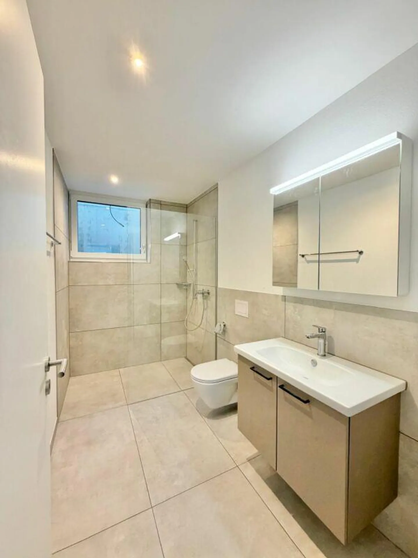Première occupation Appartement exclusif de 2,5 pièces à louer - Photo 3 sur 9