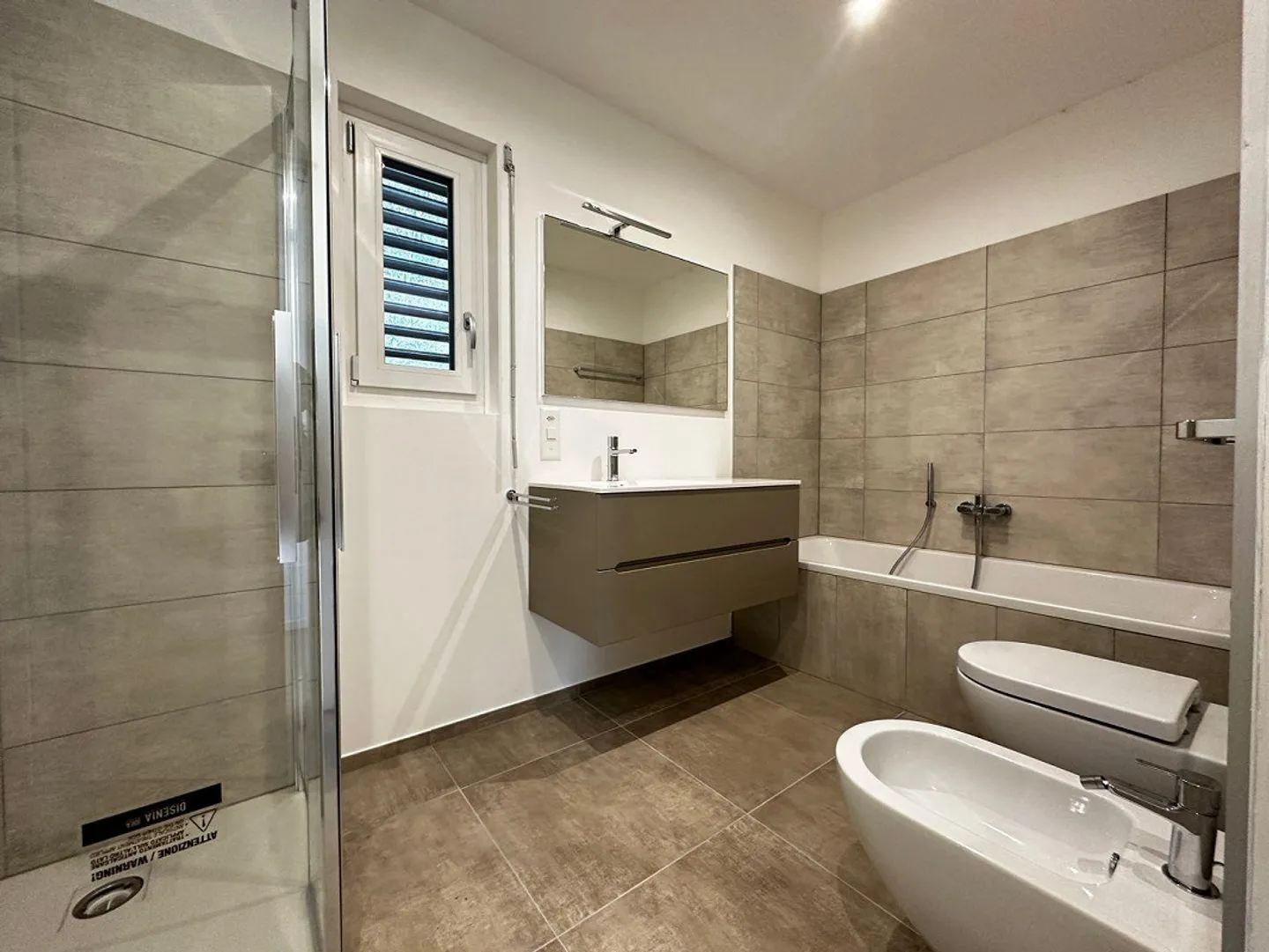 3.5 rooms on the top floor with panoramic terrace - Photo 12 of 13