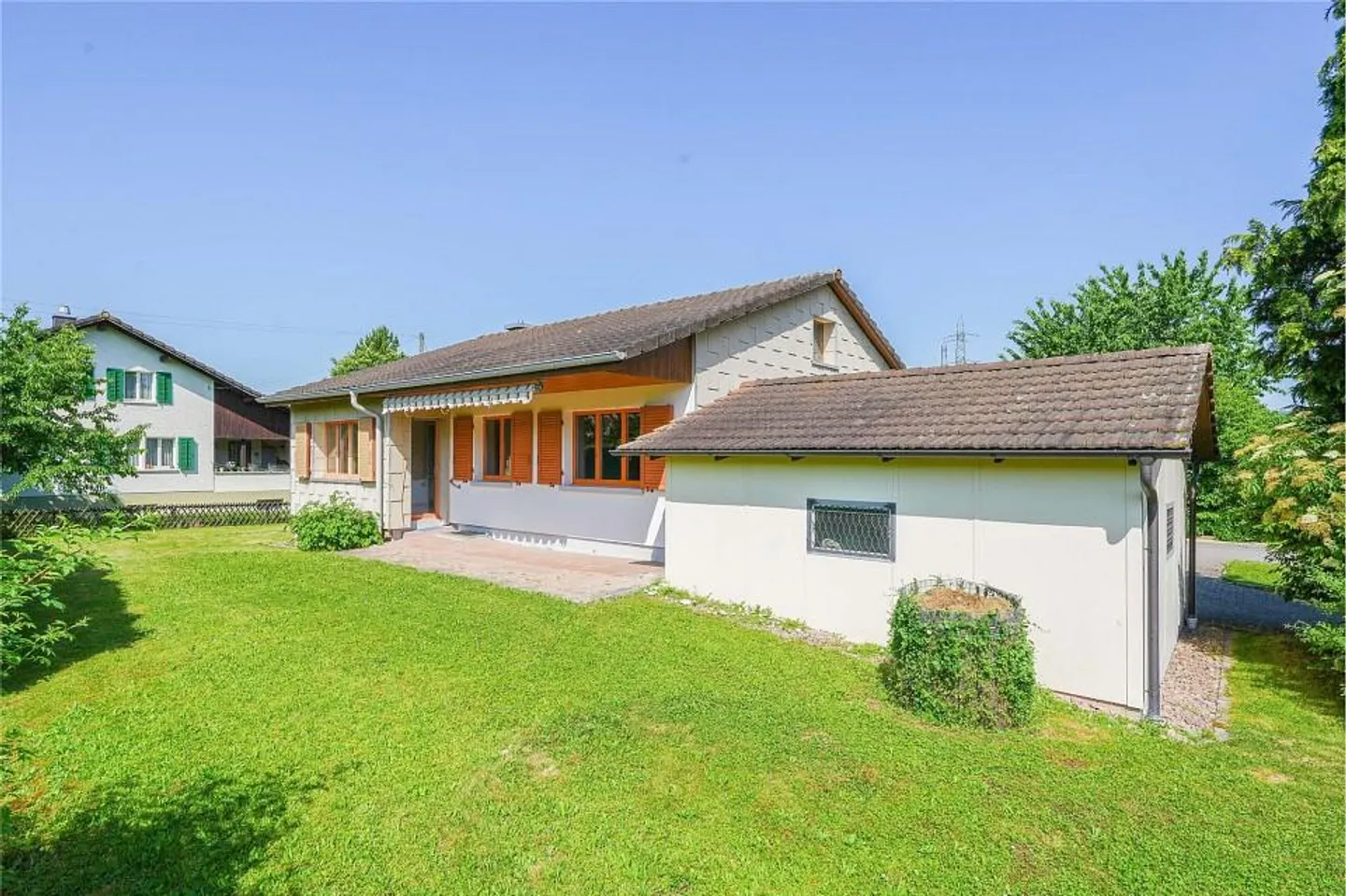 Charmantes Bungalow mit Garten - Foto 3 von 13