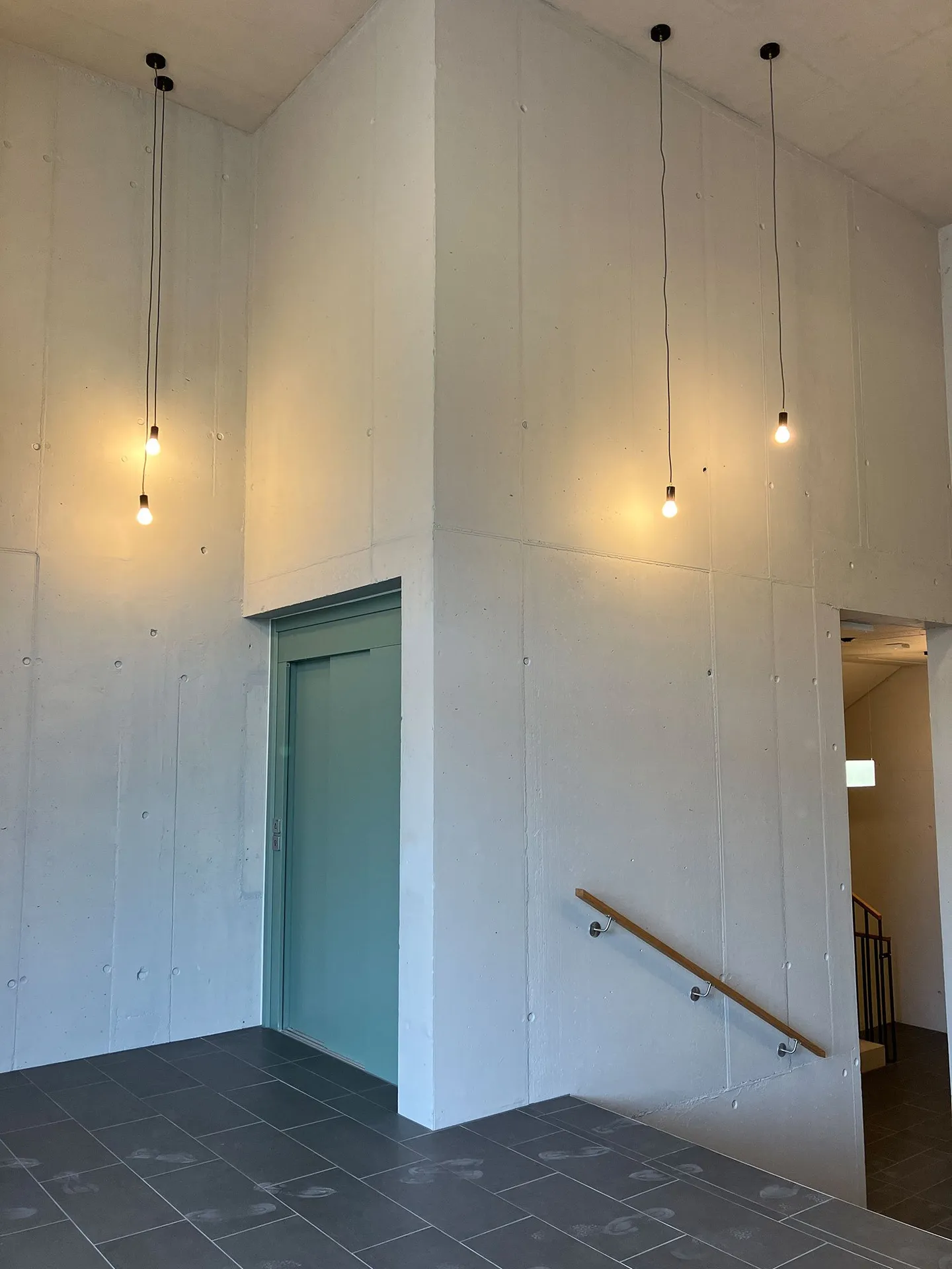 Modernes Büro mit KITA - Foto 4 von 5