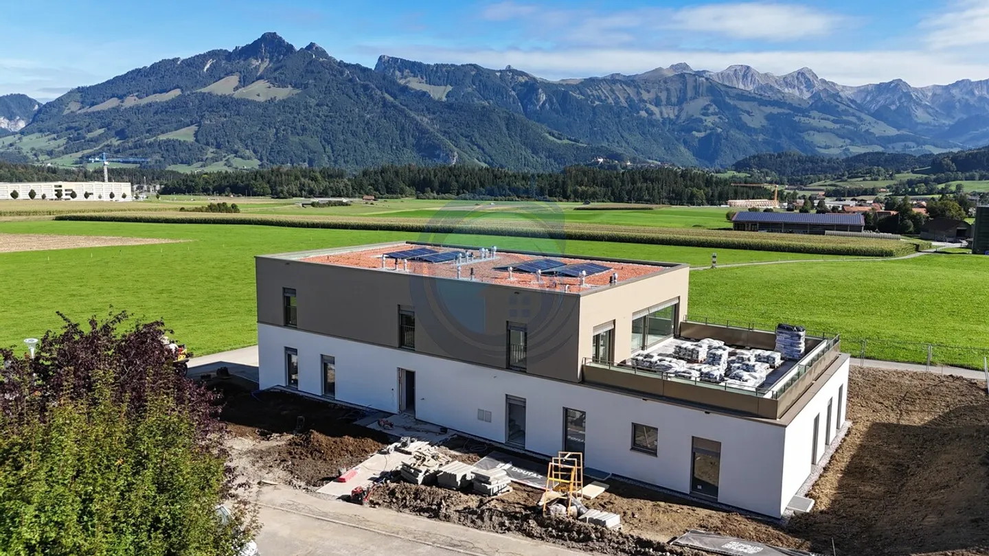APPARTAMENTO PENTHOUSE LUSSUOSO CON VISTA LIBERA - Foto 3 di 8