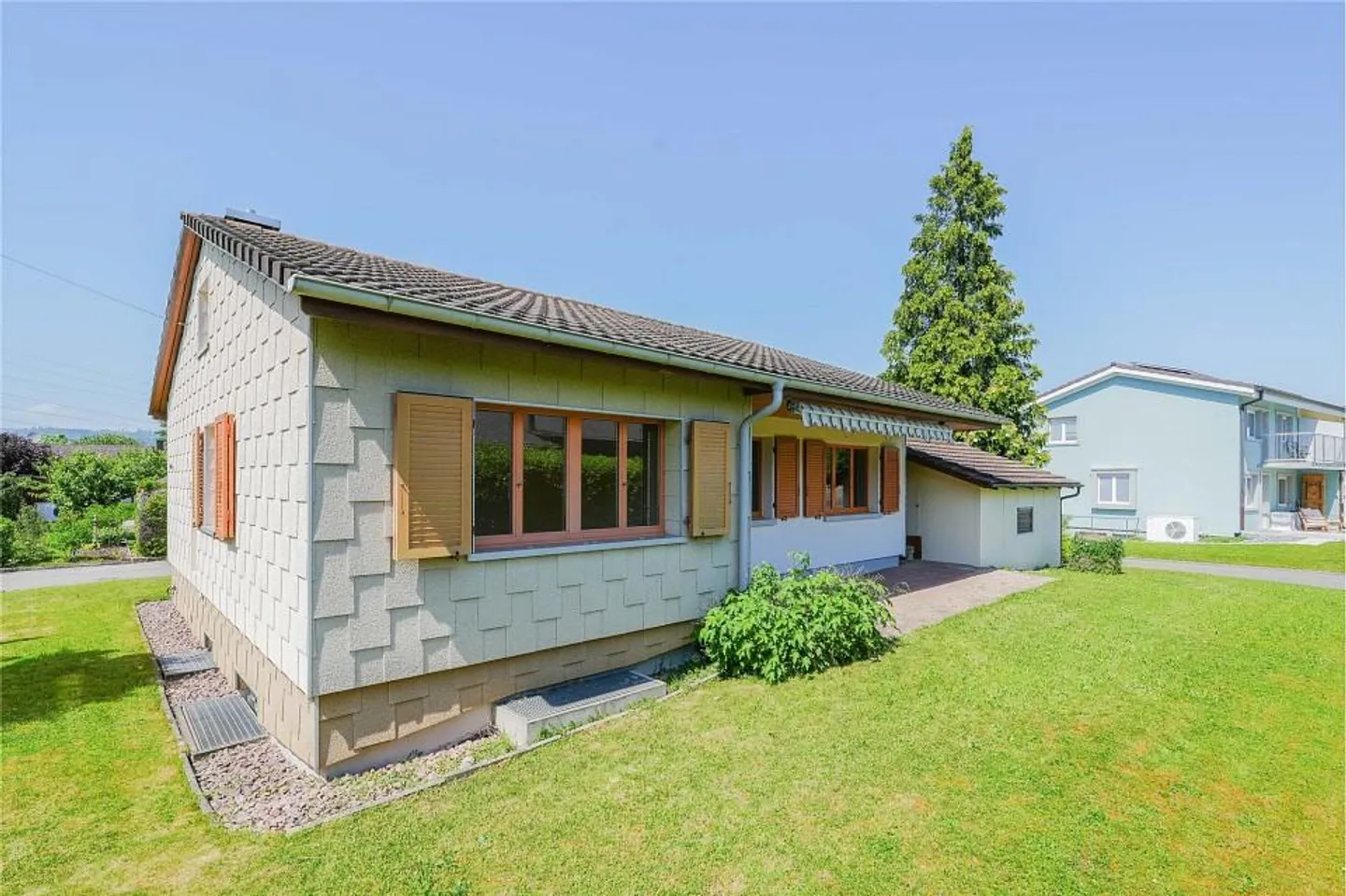 Charmantes Bungalow mit Garten - Foto 8 von 13