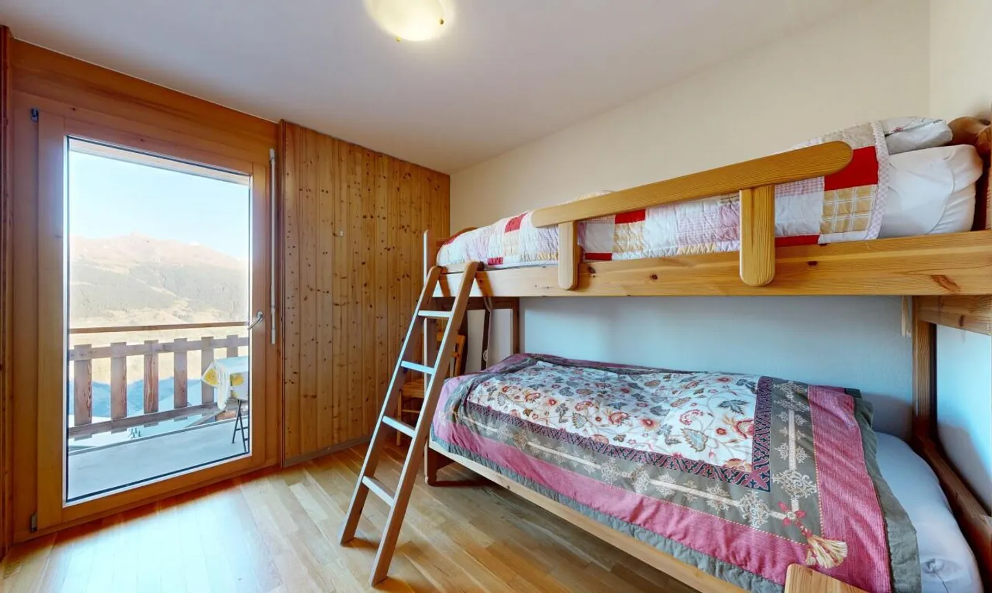 «Magnifico appartamento con terrazza 50m² di fronte alle vette» - Foto 9 di 11