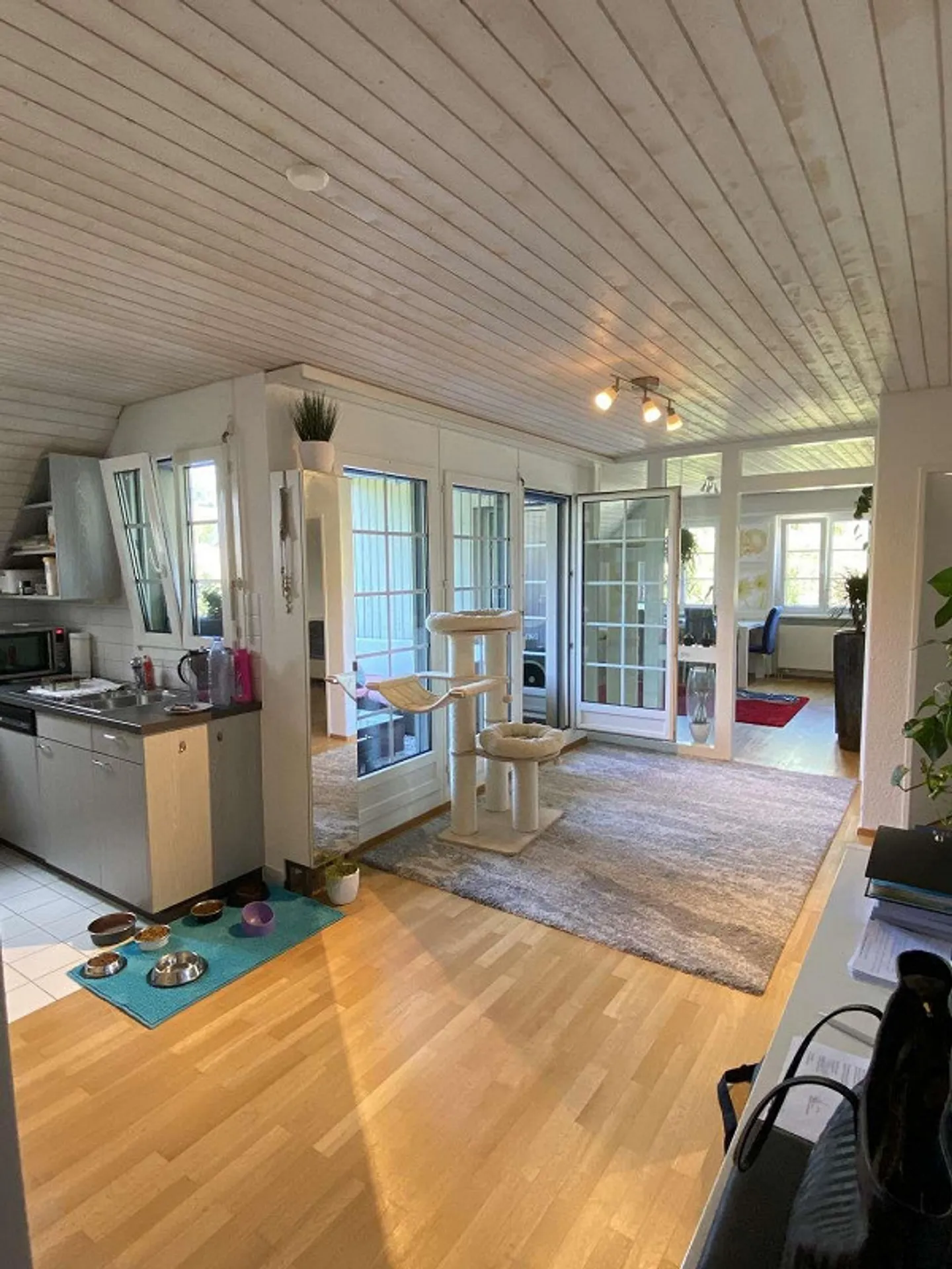 Residential and commercial buildings with approved conversion to more living space - Photo 9 of 17