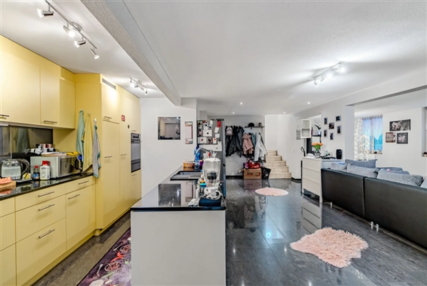 Appartement en duplex moderne de 4,5 pièces à Pfaffnau - Photo 5 sur 9