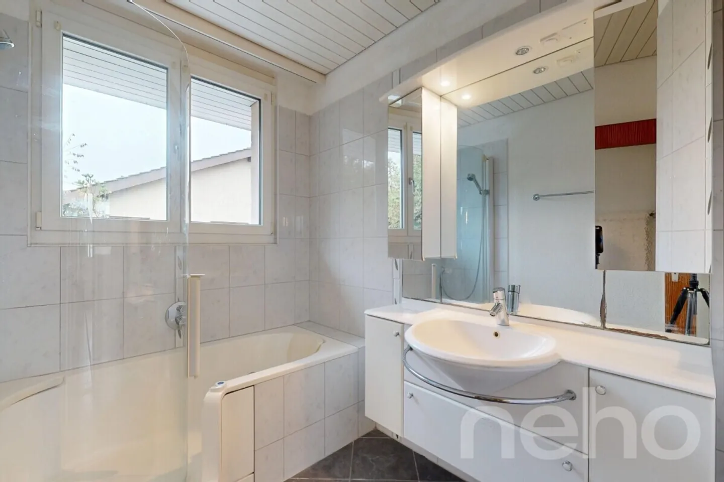 Ampia casa unifamiliare di 6,5 stanze con terreno di 1111 m2 - Foto 5 di 12