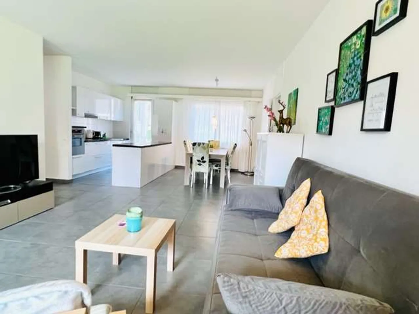 Appartement confortable de 4,5 pièces avec jardin - Photo 12 sur 13