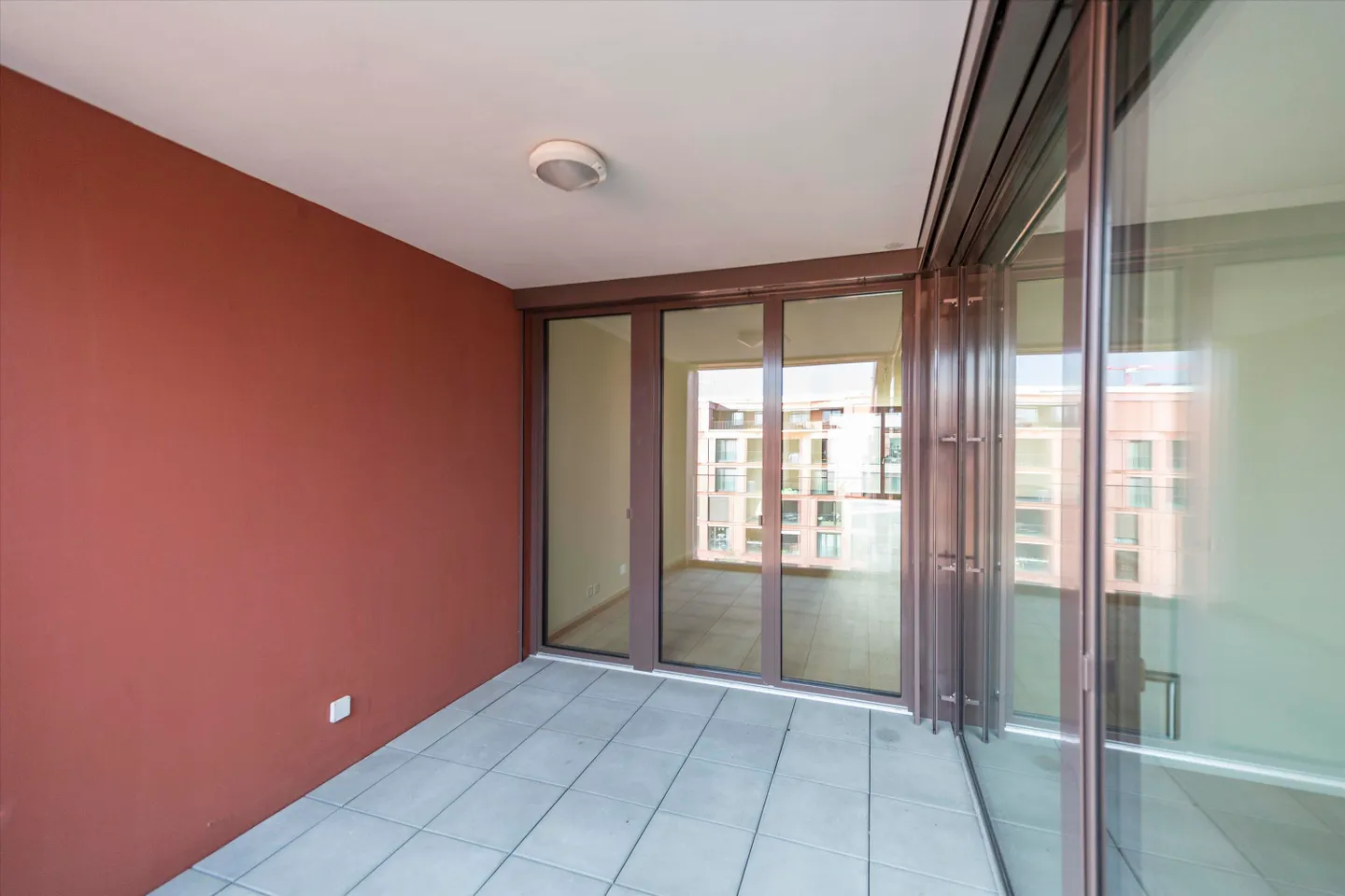 Bright, modern 4.5 room apartment in the popular Neuhegi district - Photo 10 of 10