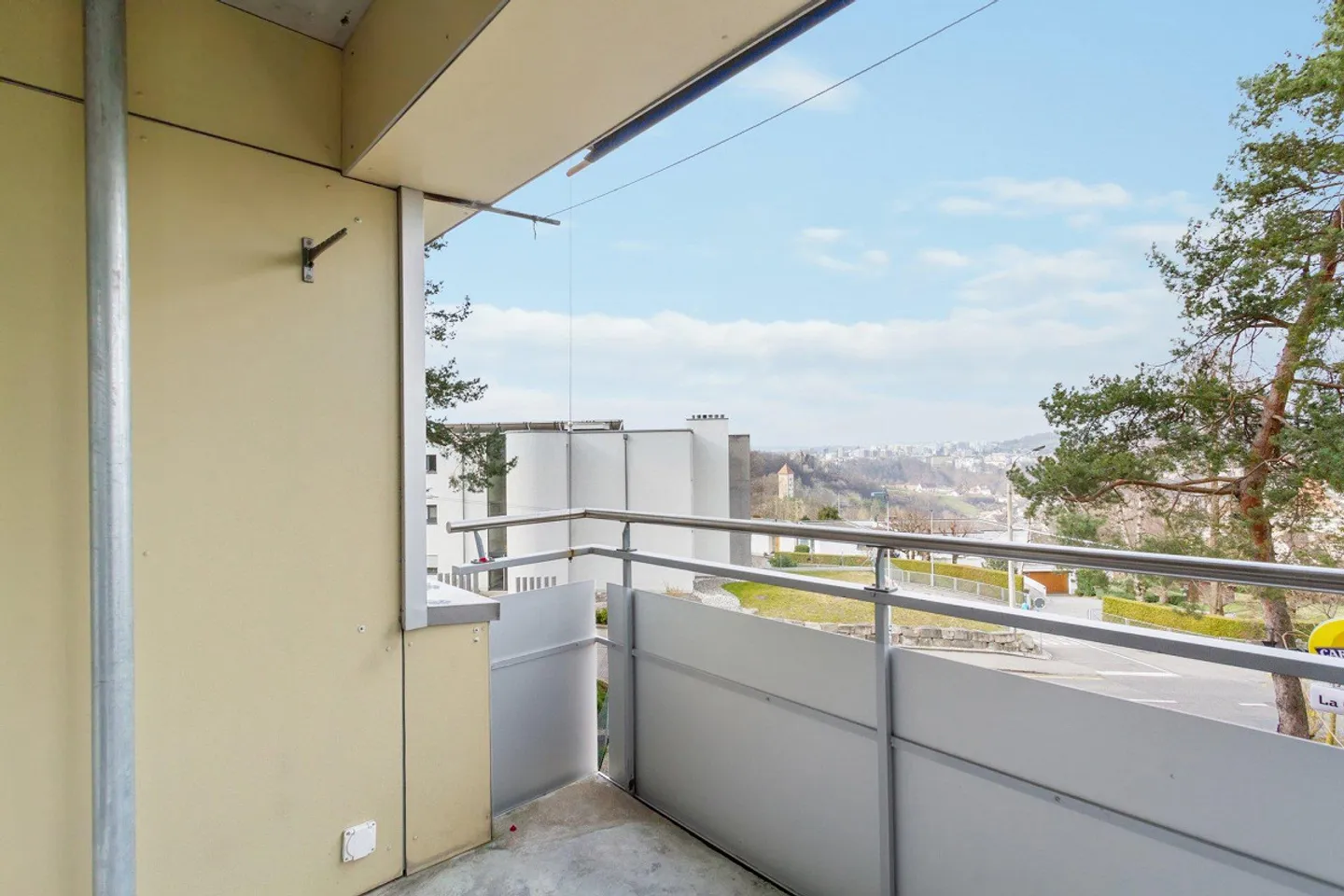 Accommodation with a splendid view of the city of Fribourg - Photo 9 of 9