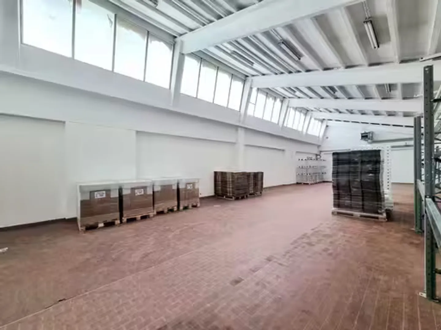 Espace Commercial Polyvalent - Photo 1 sur 4