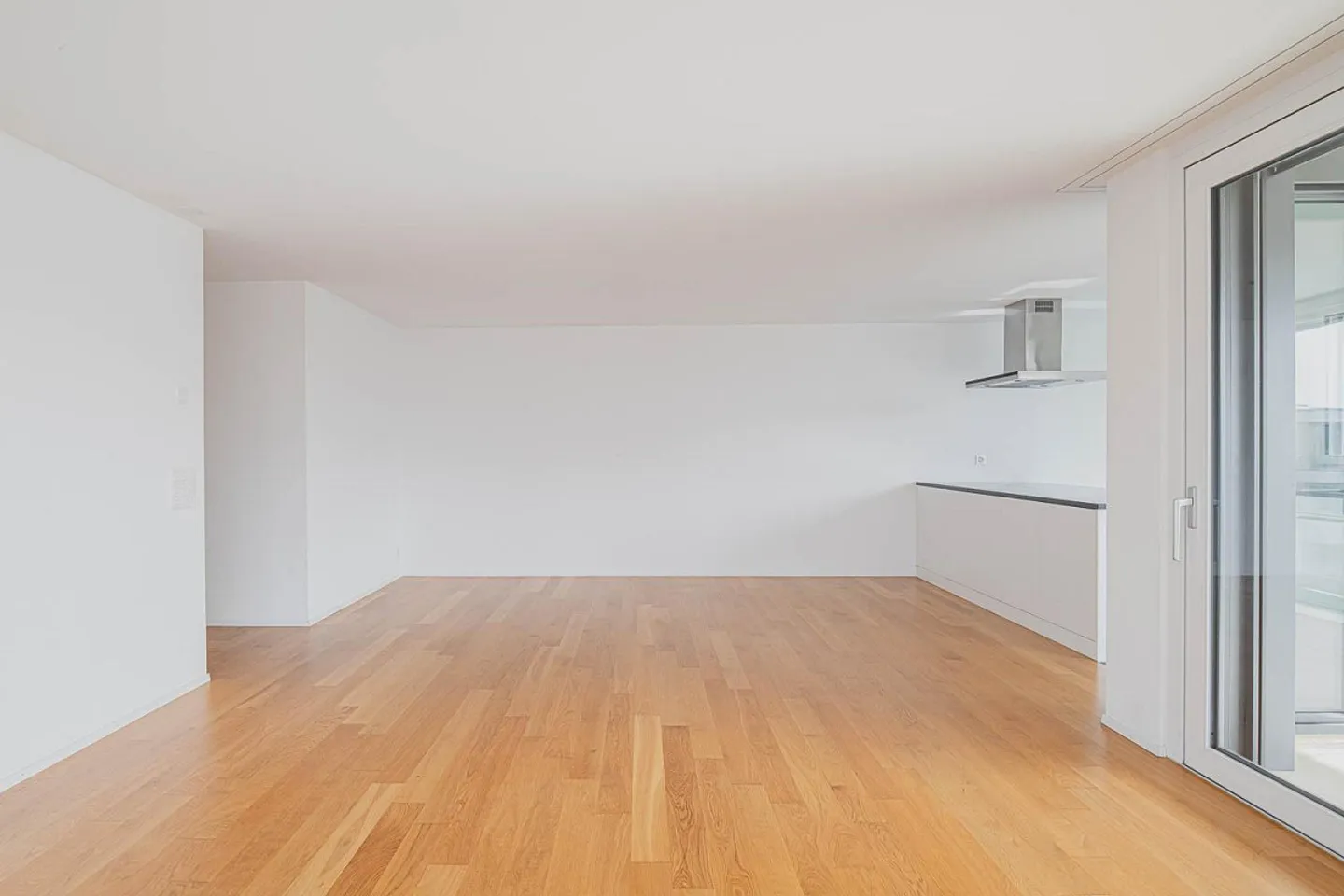 Beautiful and bright 4.5 room apartment for rent in Kloten - Photo 6 of 12
