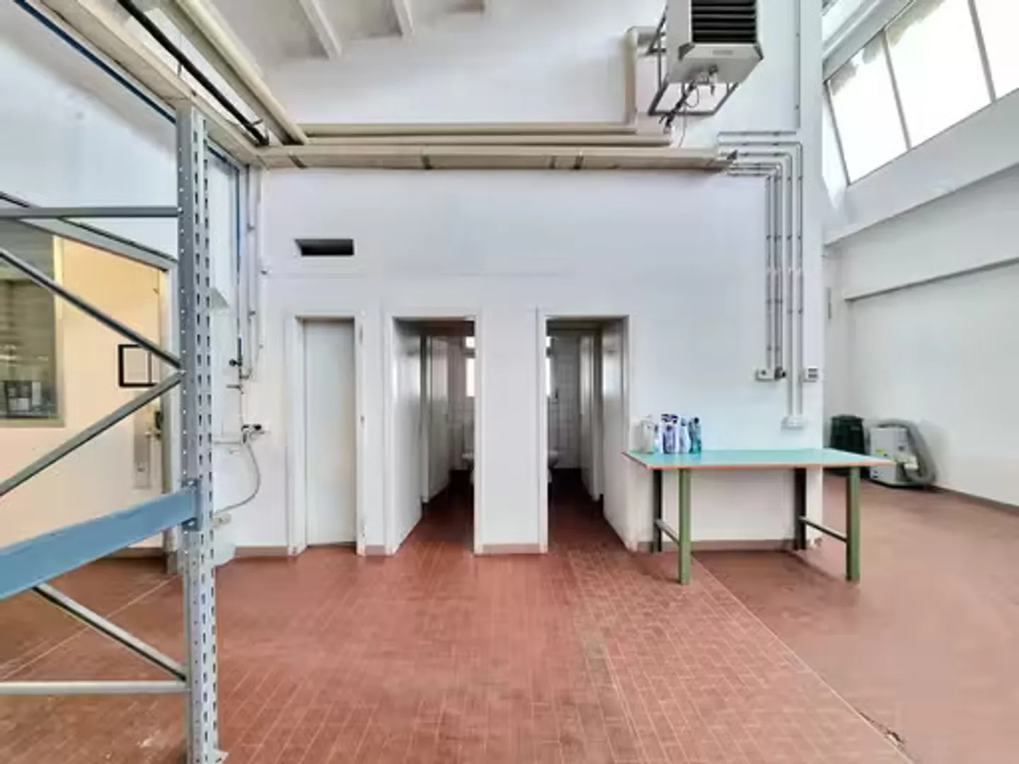 Espace Commercial Polyvalent - Photo 3 sur 4