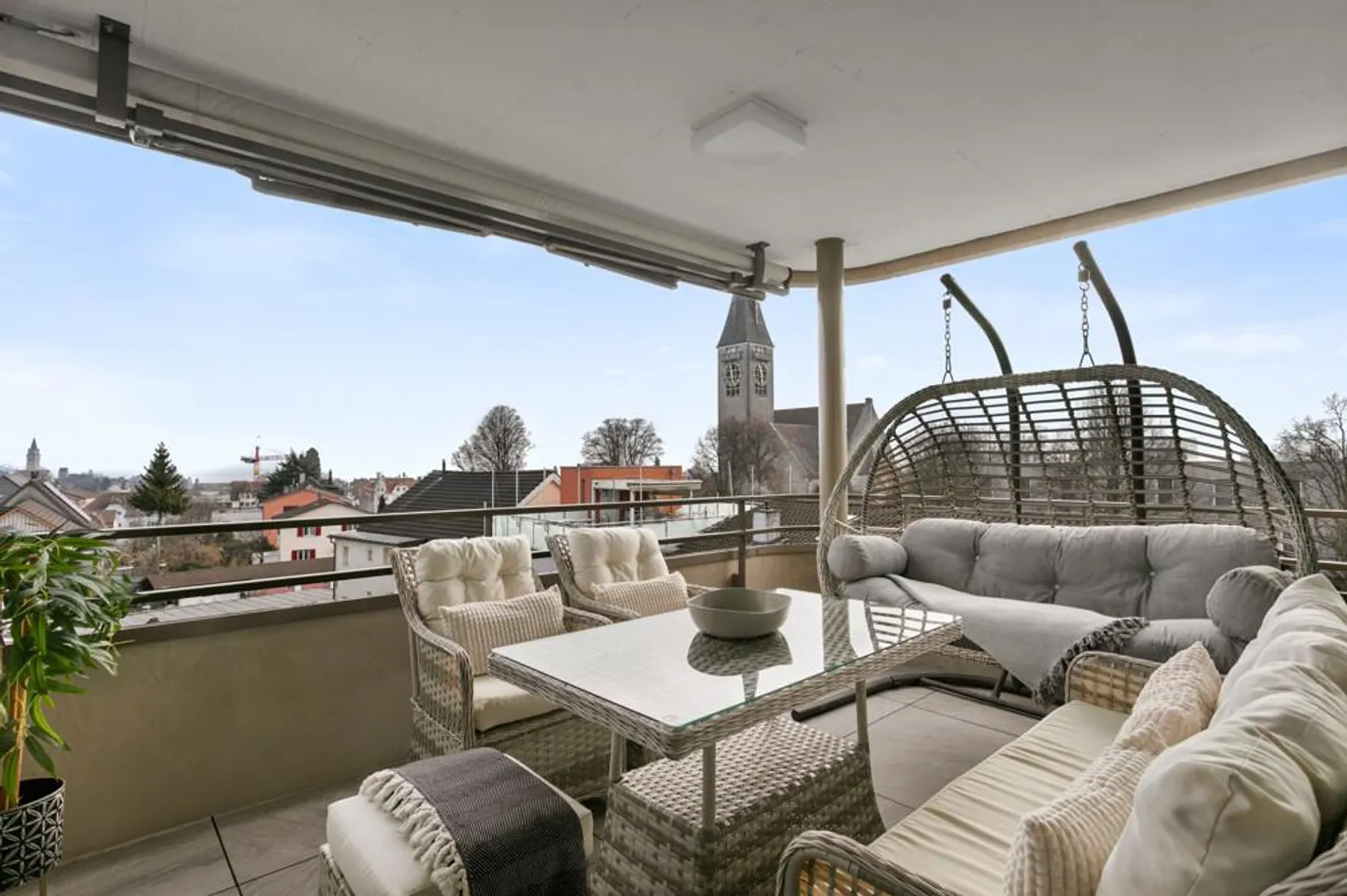 Moderne. Confortable. Central. - Photo 5 sur 8