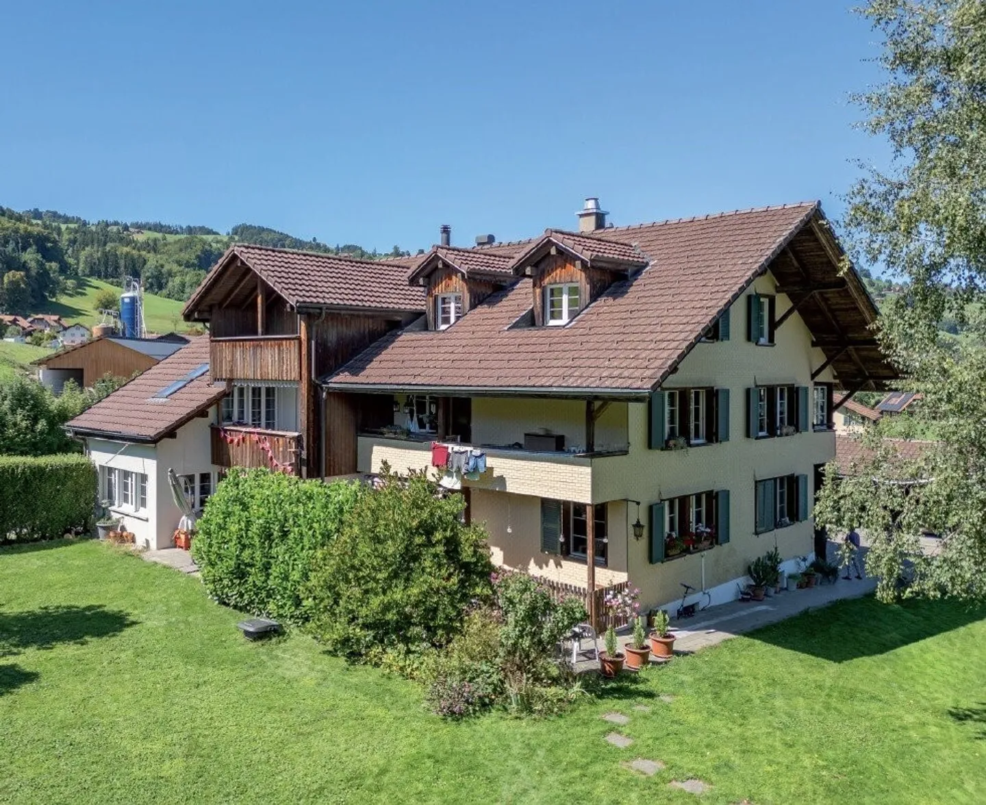 Heimelige 4.5- Zimmerwohnung in ruhiger Umgebung - Foto 2 von 10