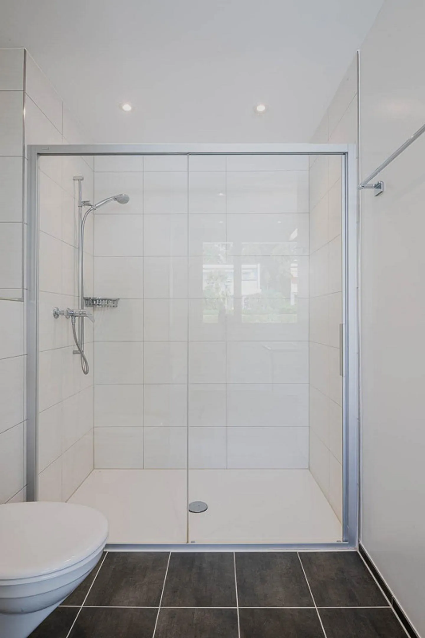 Beautiful and bright 4.5 room apartment for rent in Kloten - Photo 10 of 12