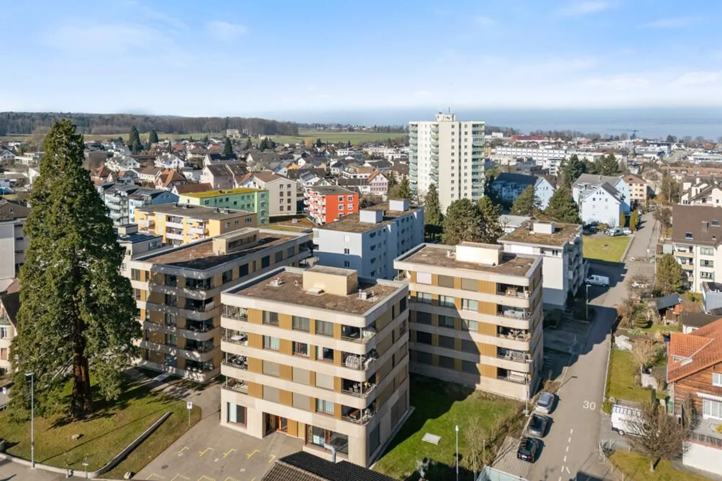 Moderne. Confortable. Central. - Photo 6 sur 8