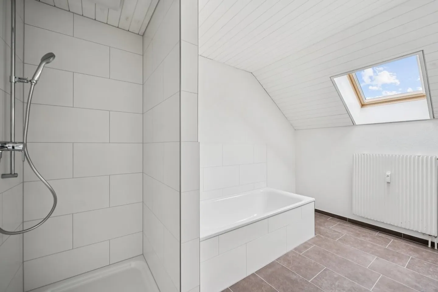 PRIMA LOCAZIONE DOPO RISTRUTTURAZIONE! - Foto 7 di 10