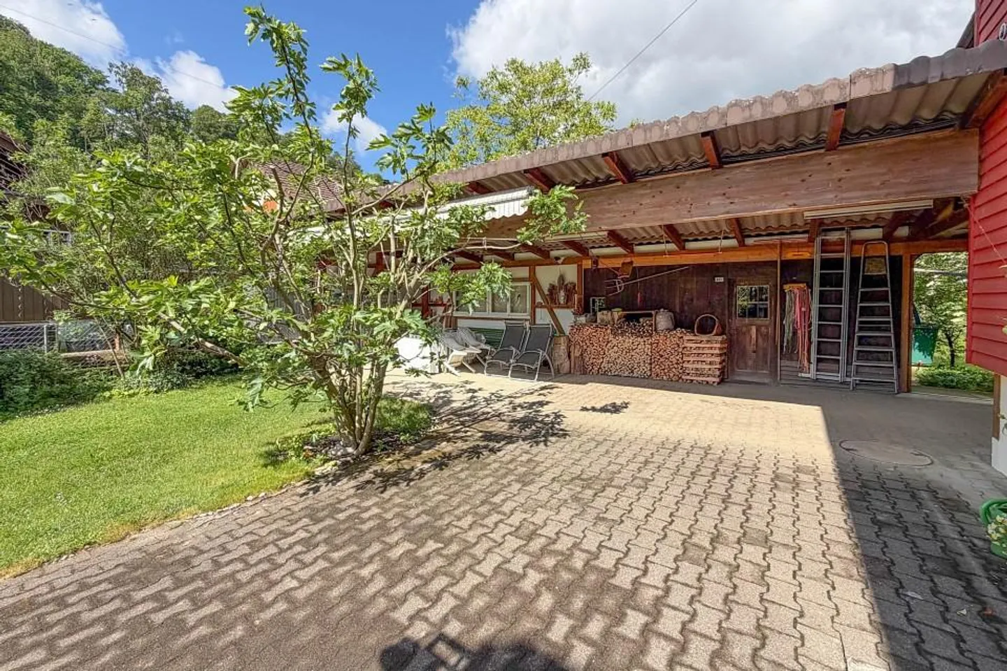 Geräumiges Familienhaus mit Garten - Foto 13 von 13