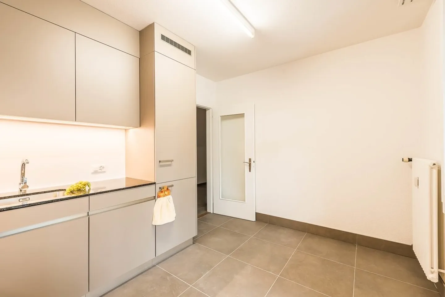 Dream Home in the City - Modern and Central! - Photo 2 of 10