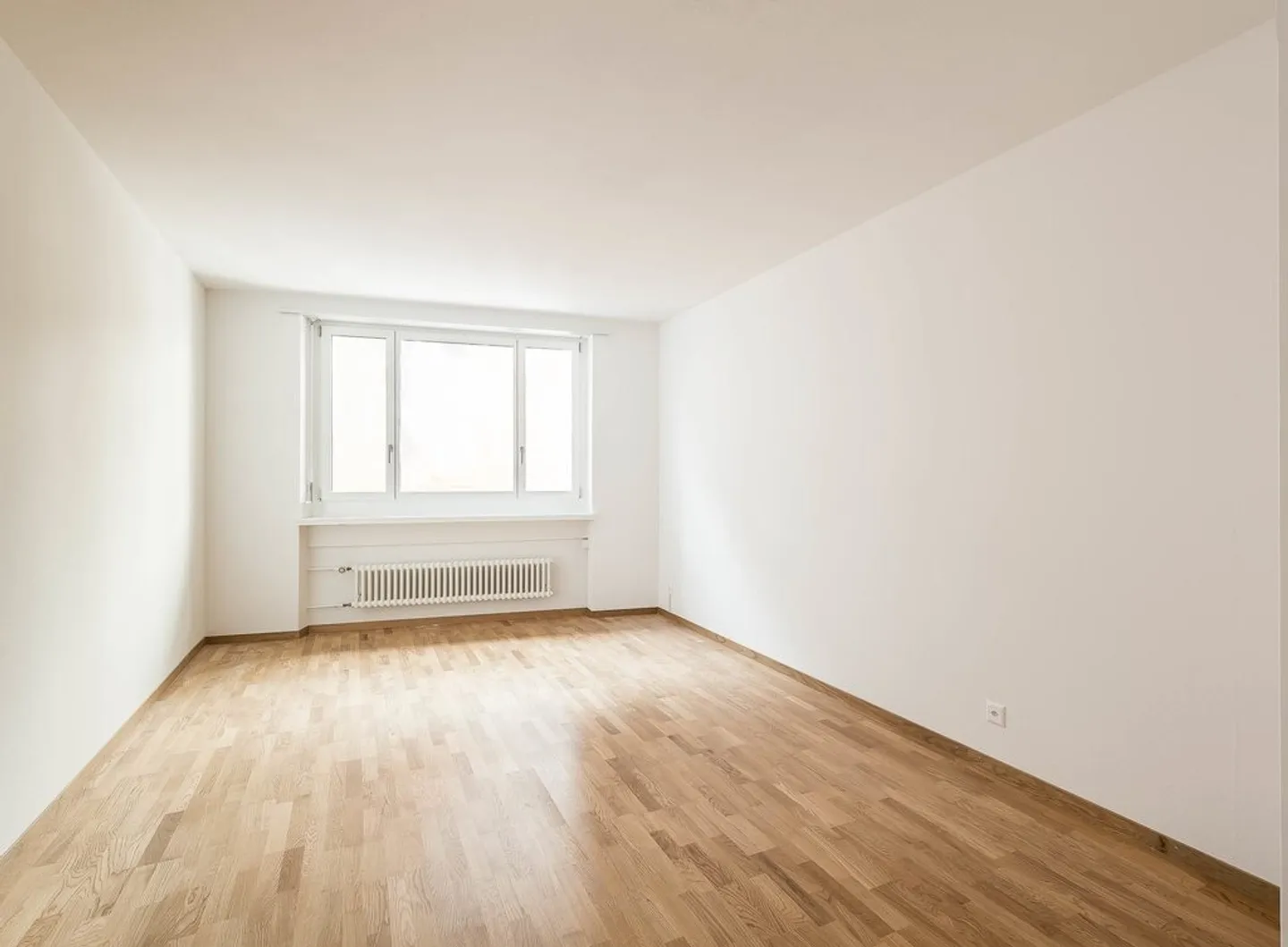 Dream Home in the City - Modern and Central! - Photo 5 of 10